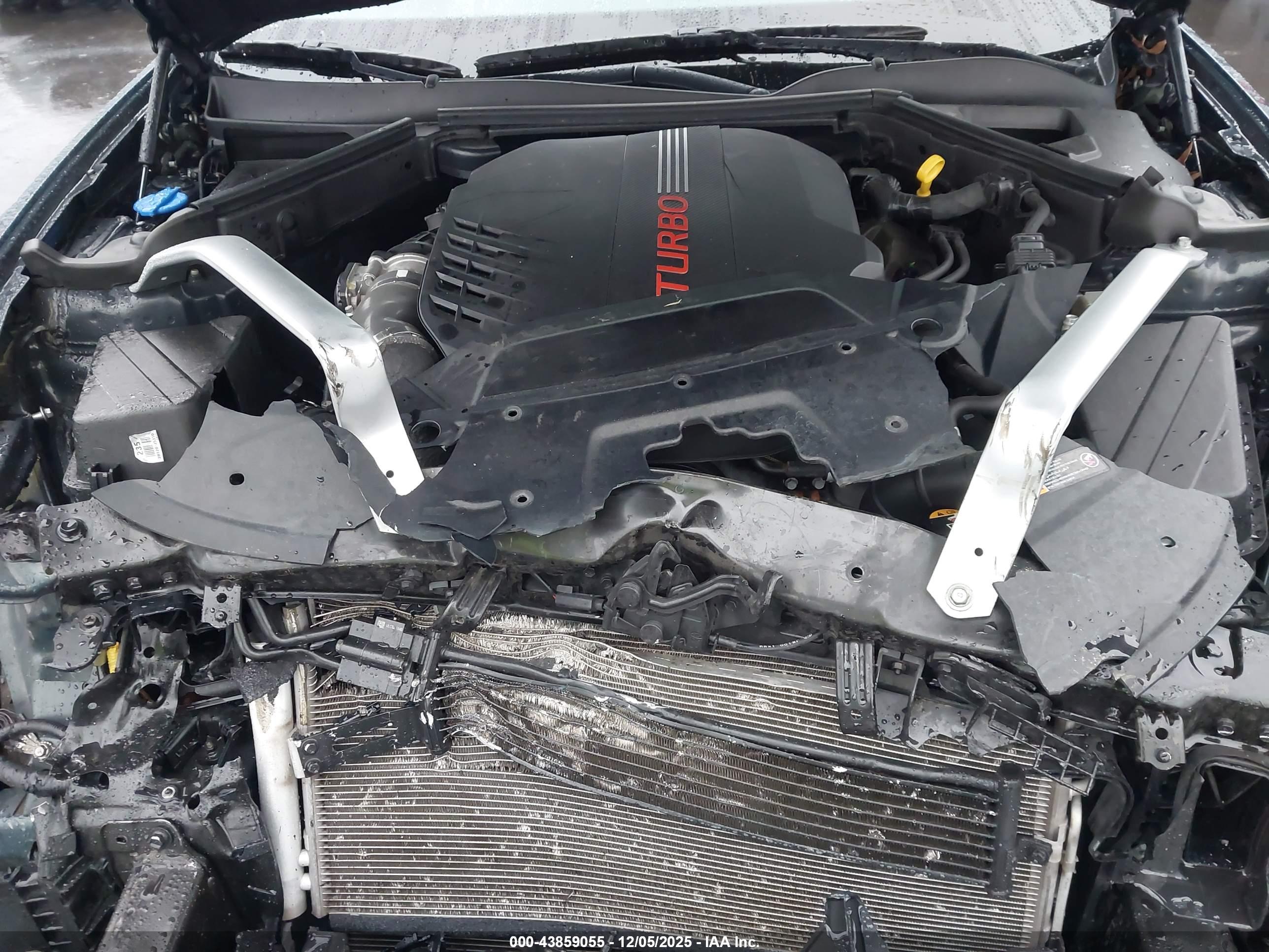 KIA STINGER image 10