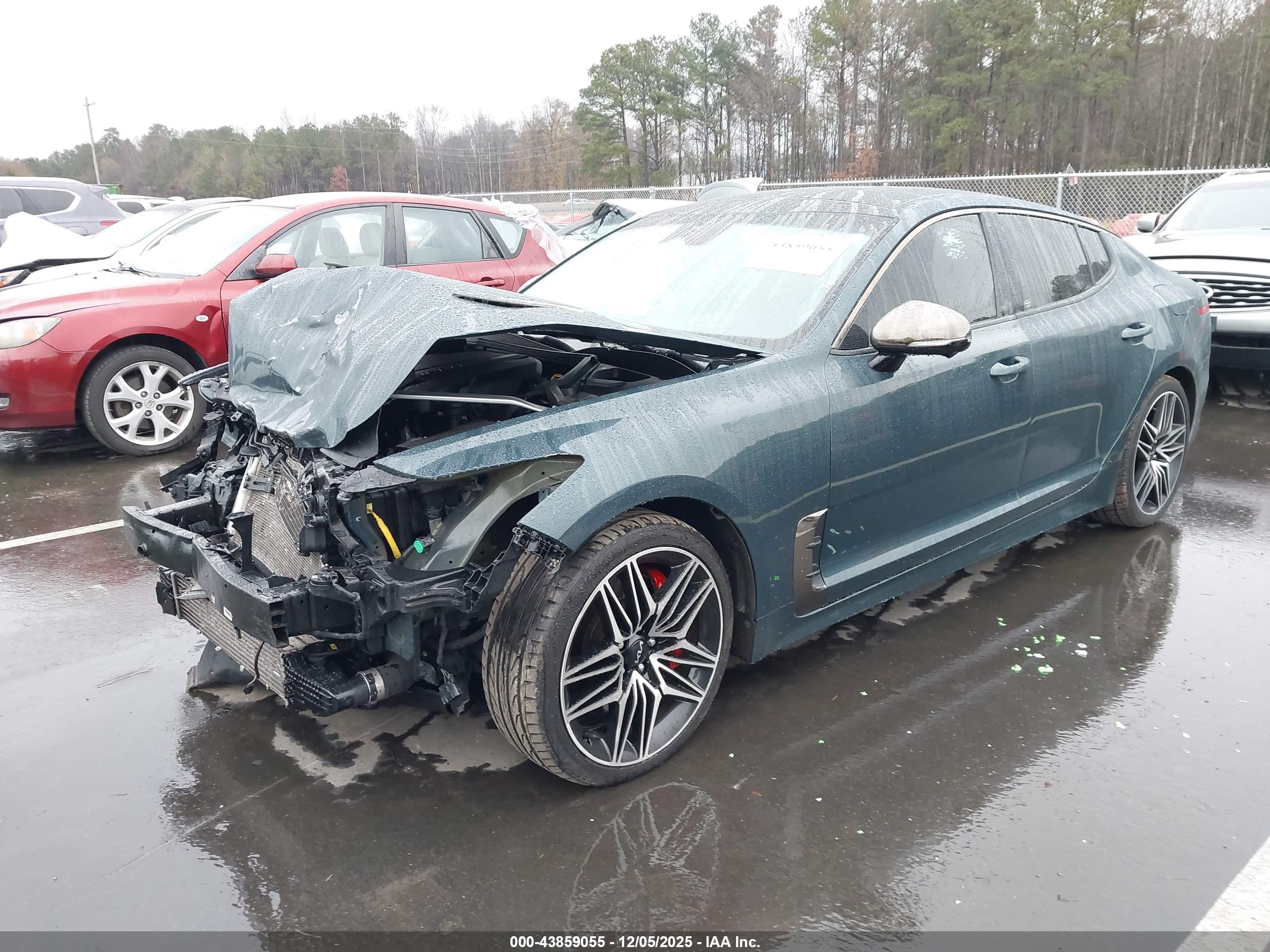 KIA STINGER image 2