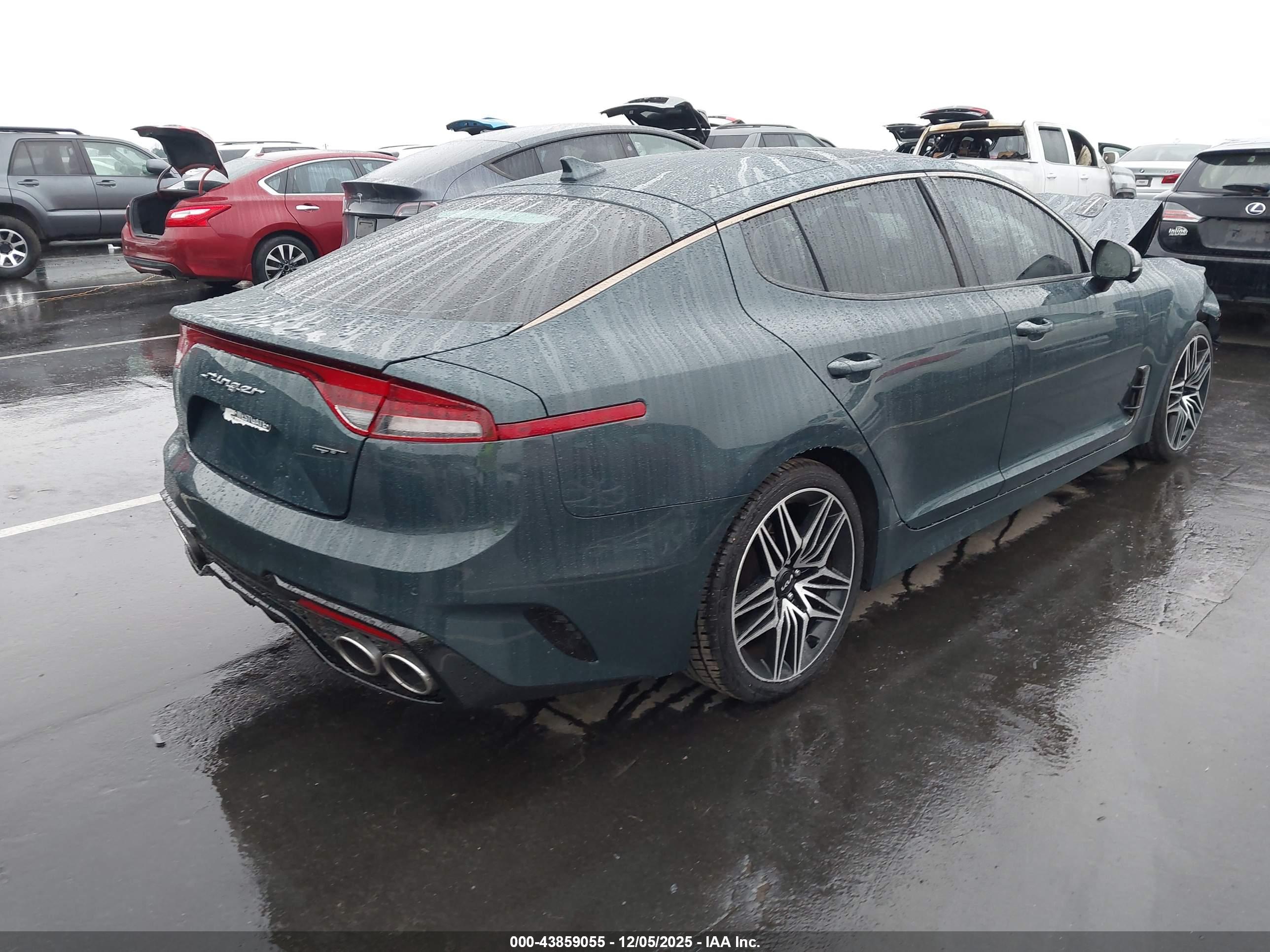 KIA STINGER image 4