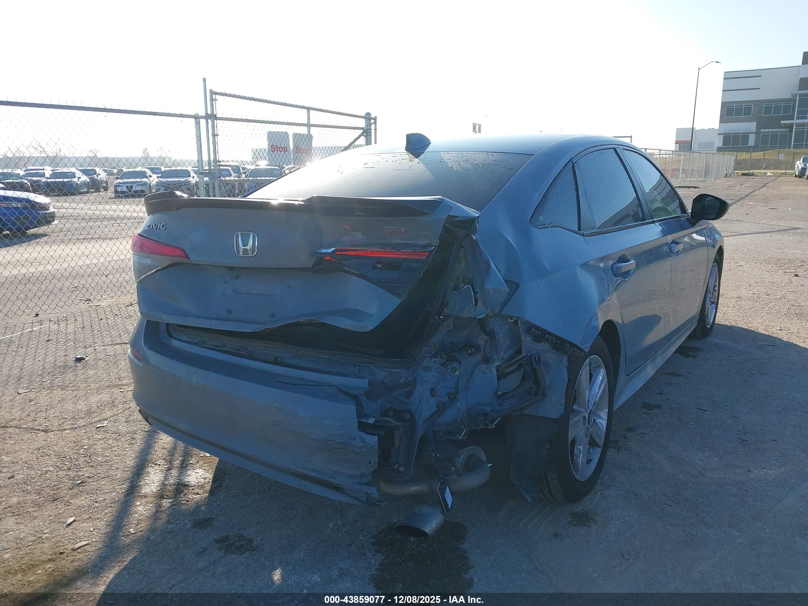 HONDA CIVIC image 4