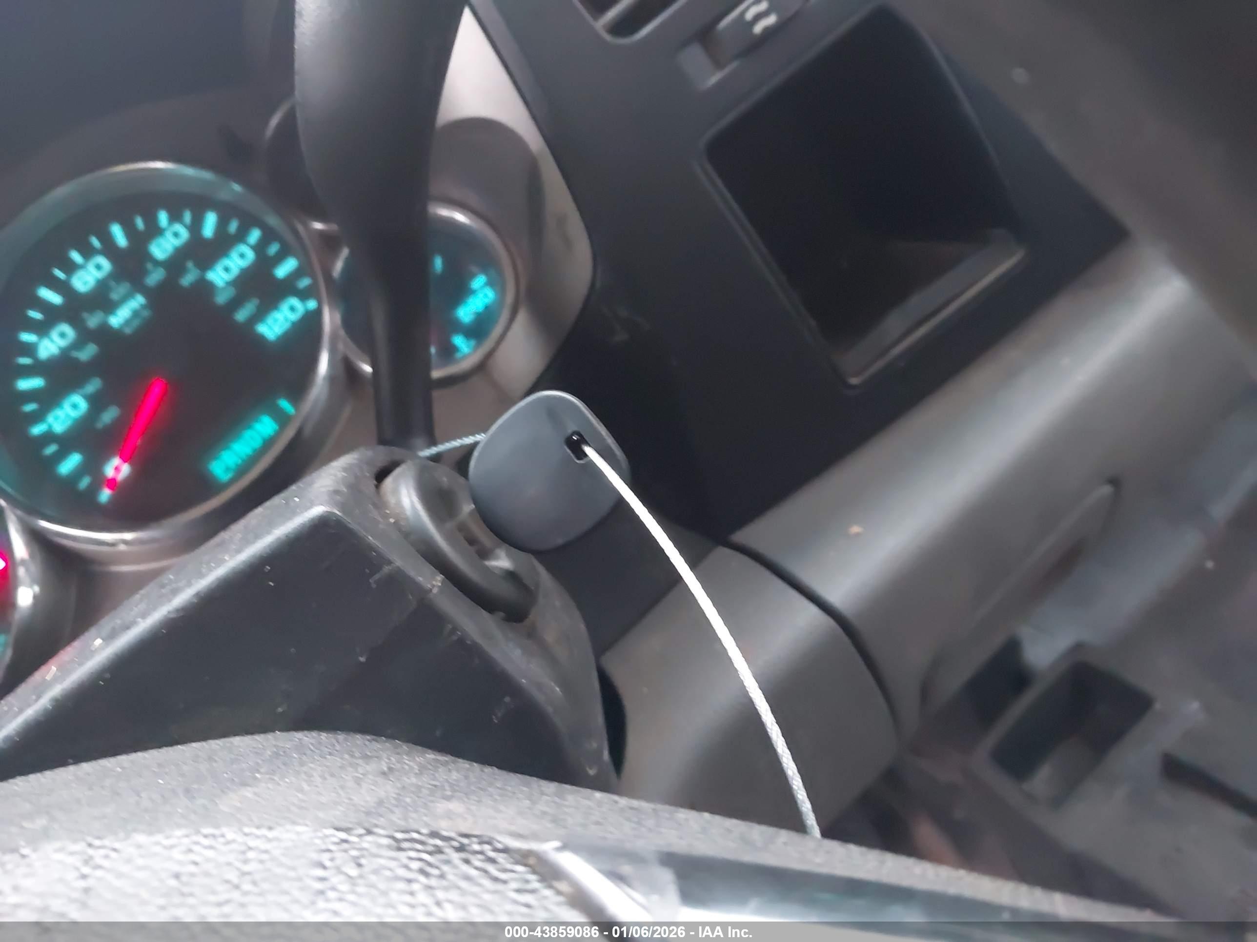 CHEVROLET SILVERADO image 11
