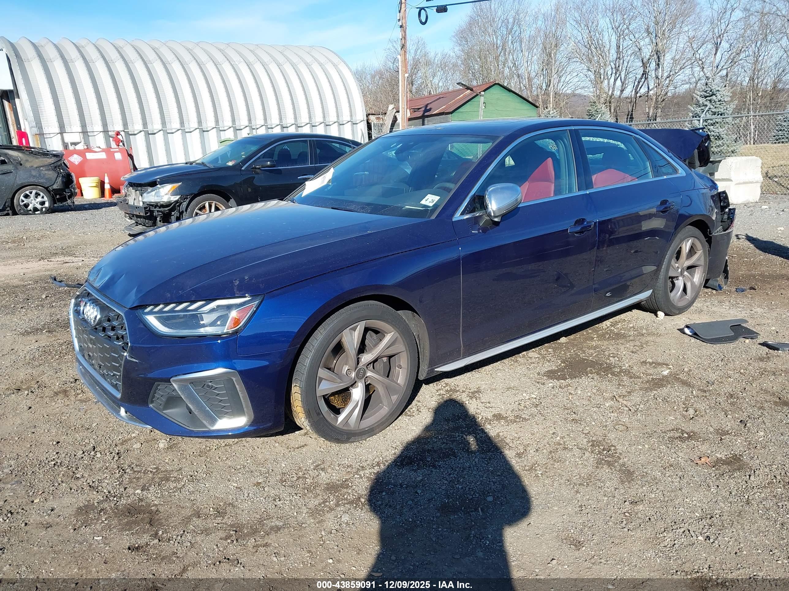 AUDI S4 image 2