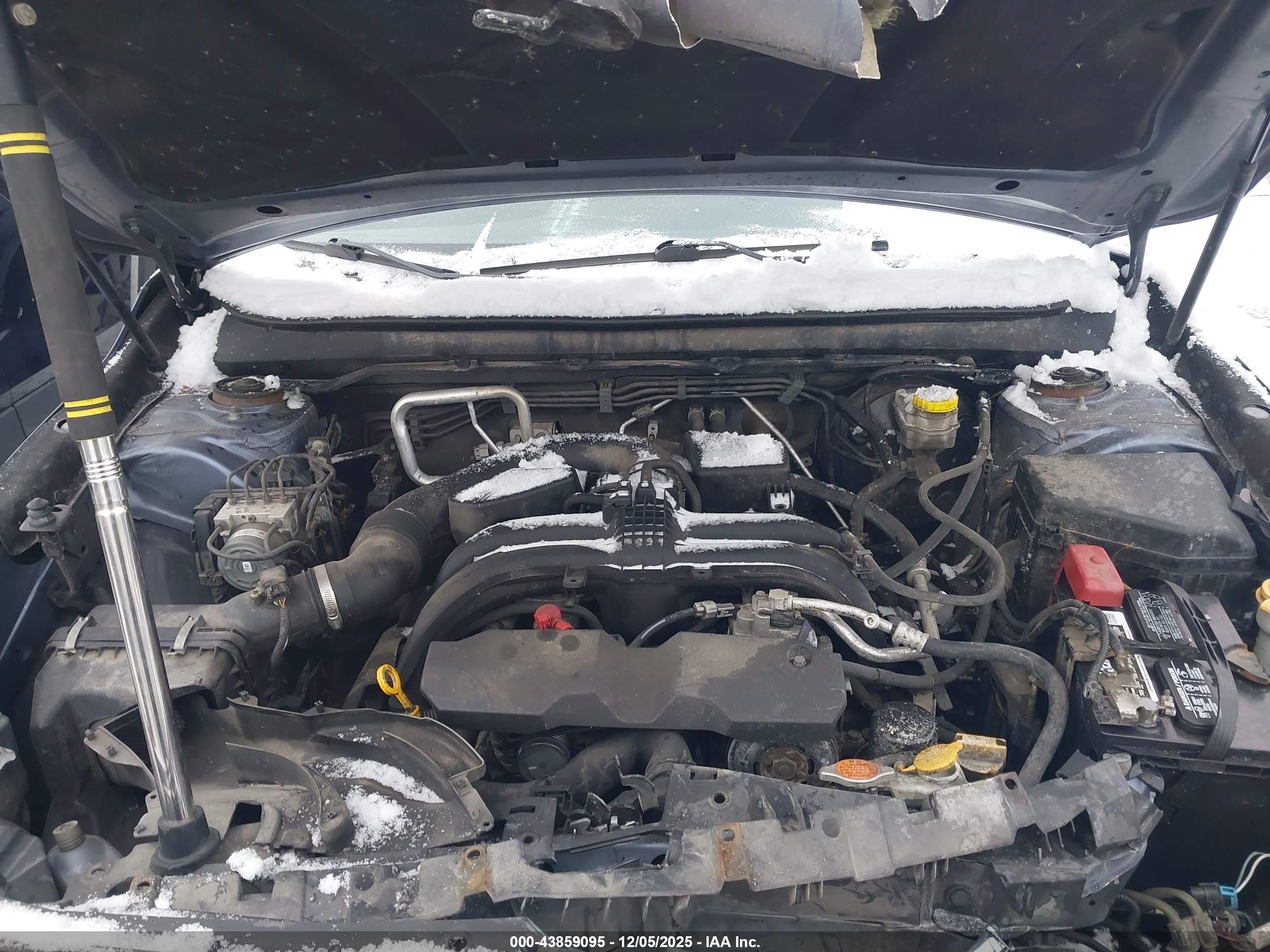 SUBARU OUTBACK image 10