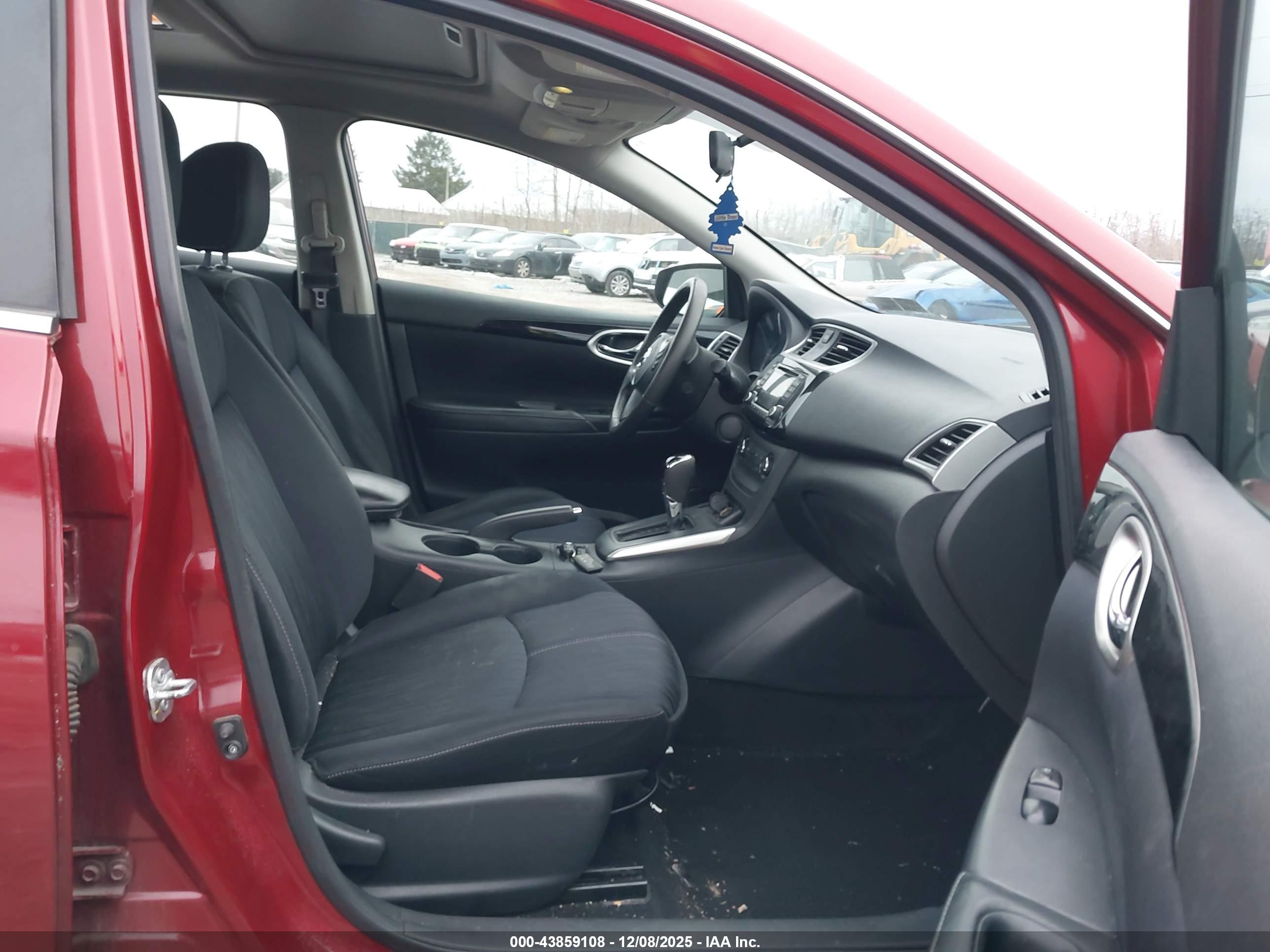 NISSAN SENTRA image 5