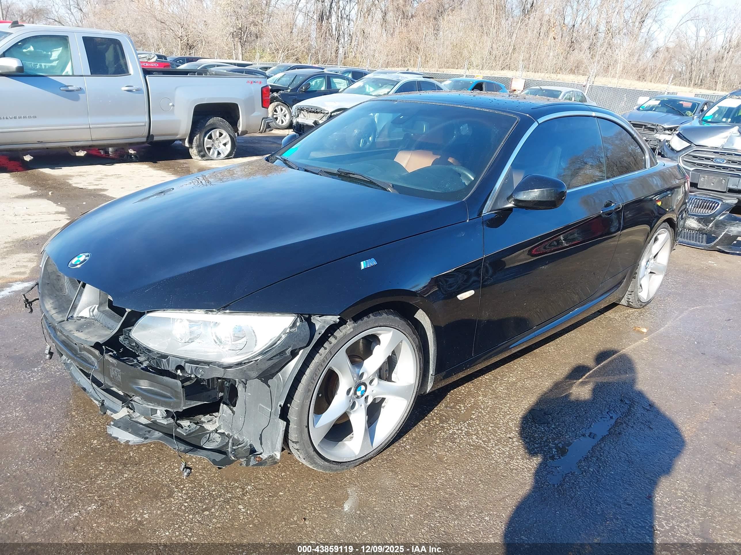 BMW 335I image 2