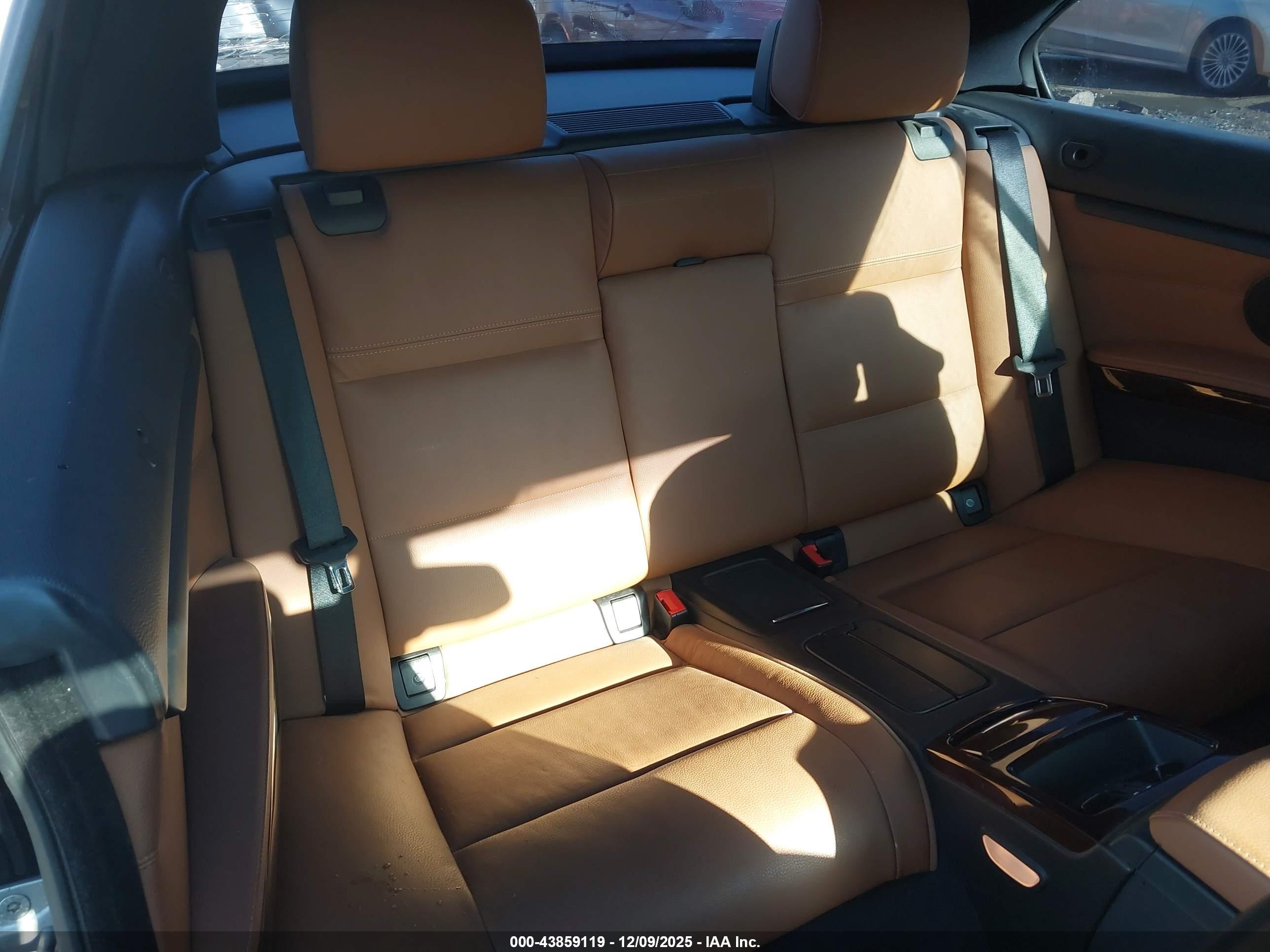 BMW 335I image 8