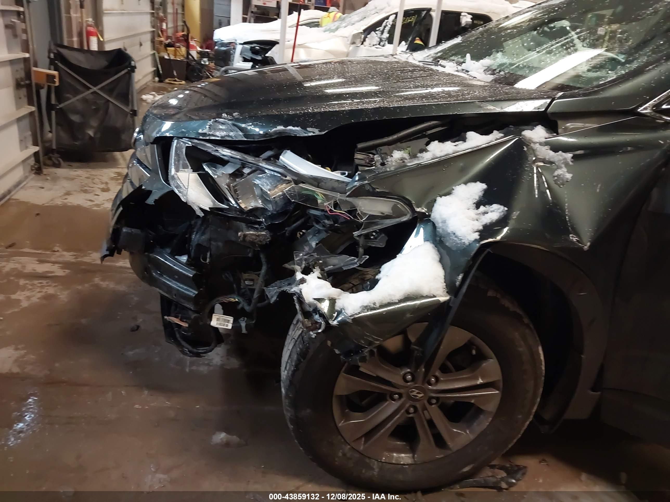 HYUNDAI SANTA image 6