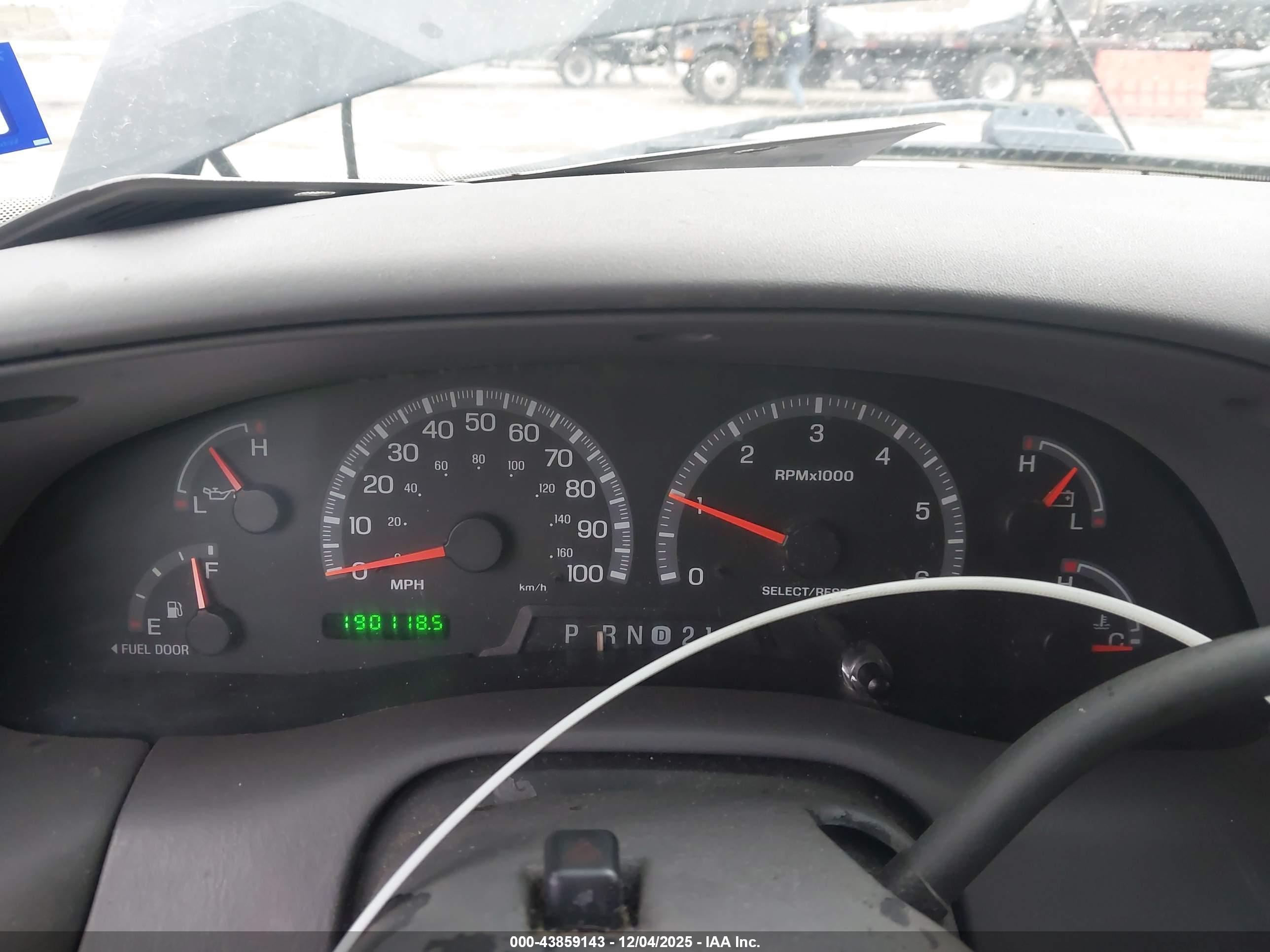 FORD F-150 image 7
