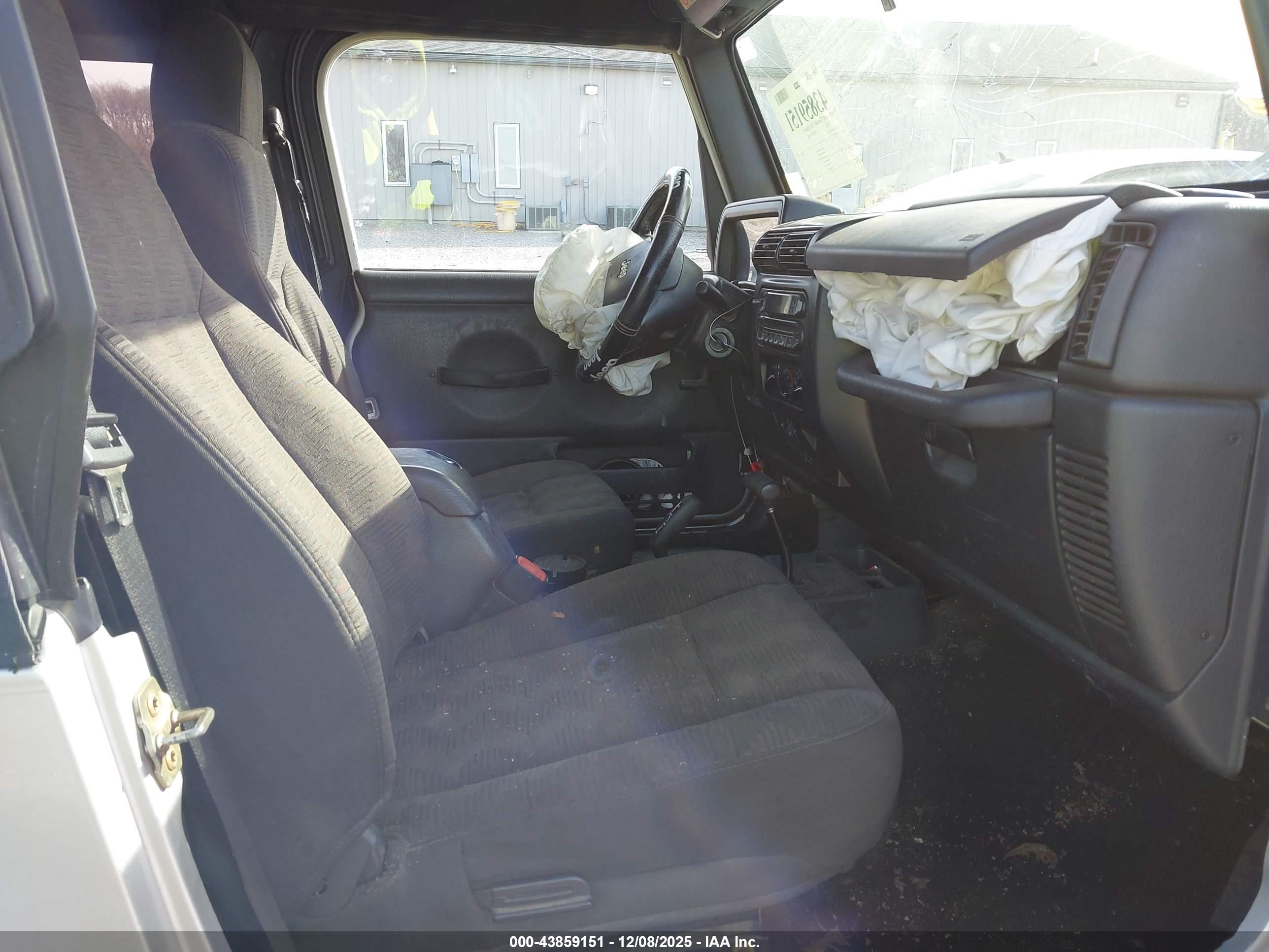 JEEP WRANGLER image 5