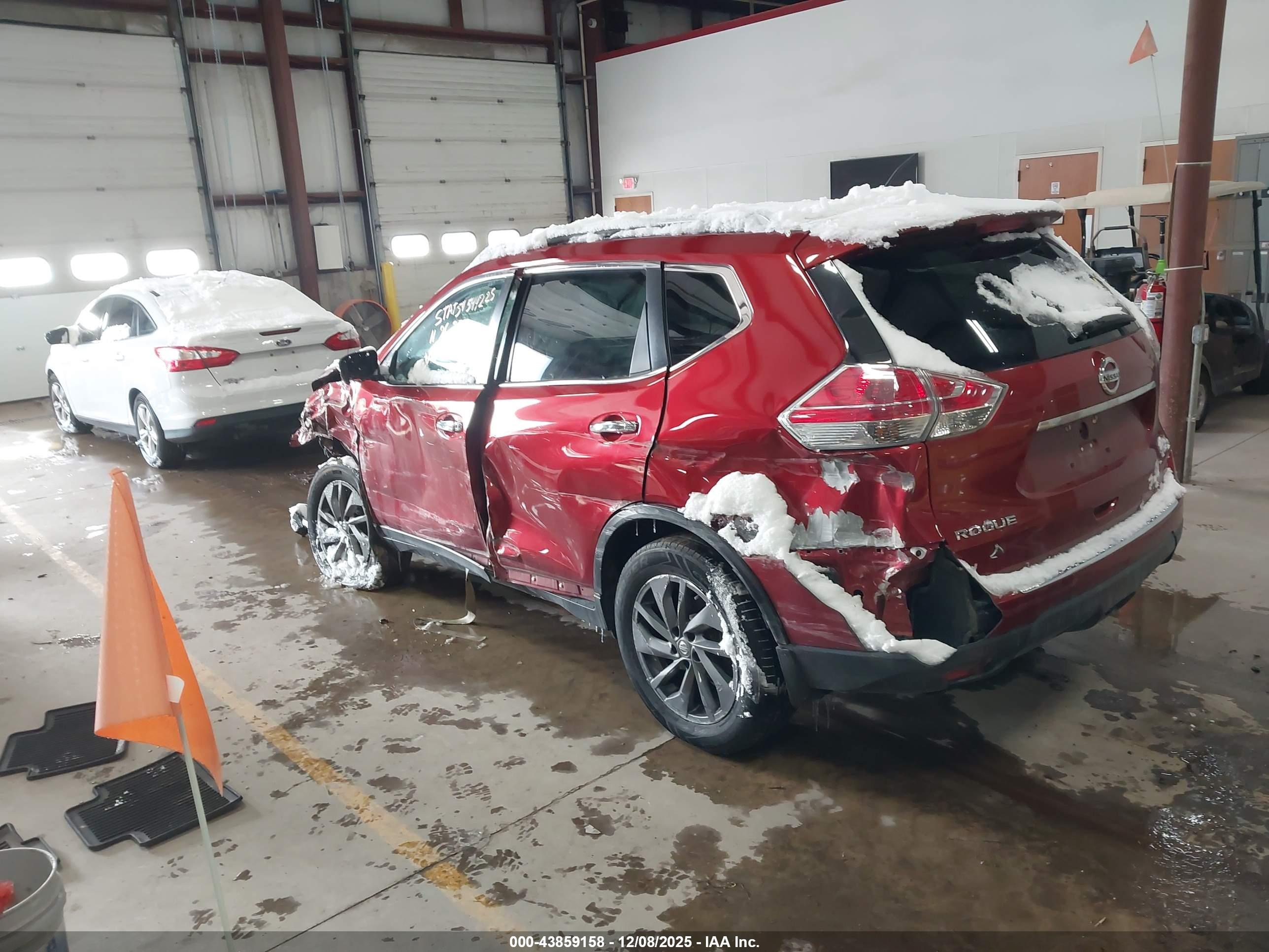 NISSAN ROGUE image 3