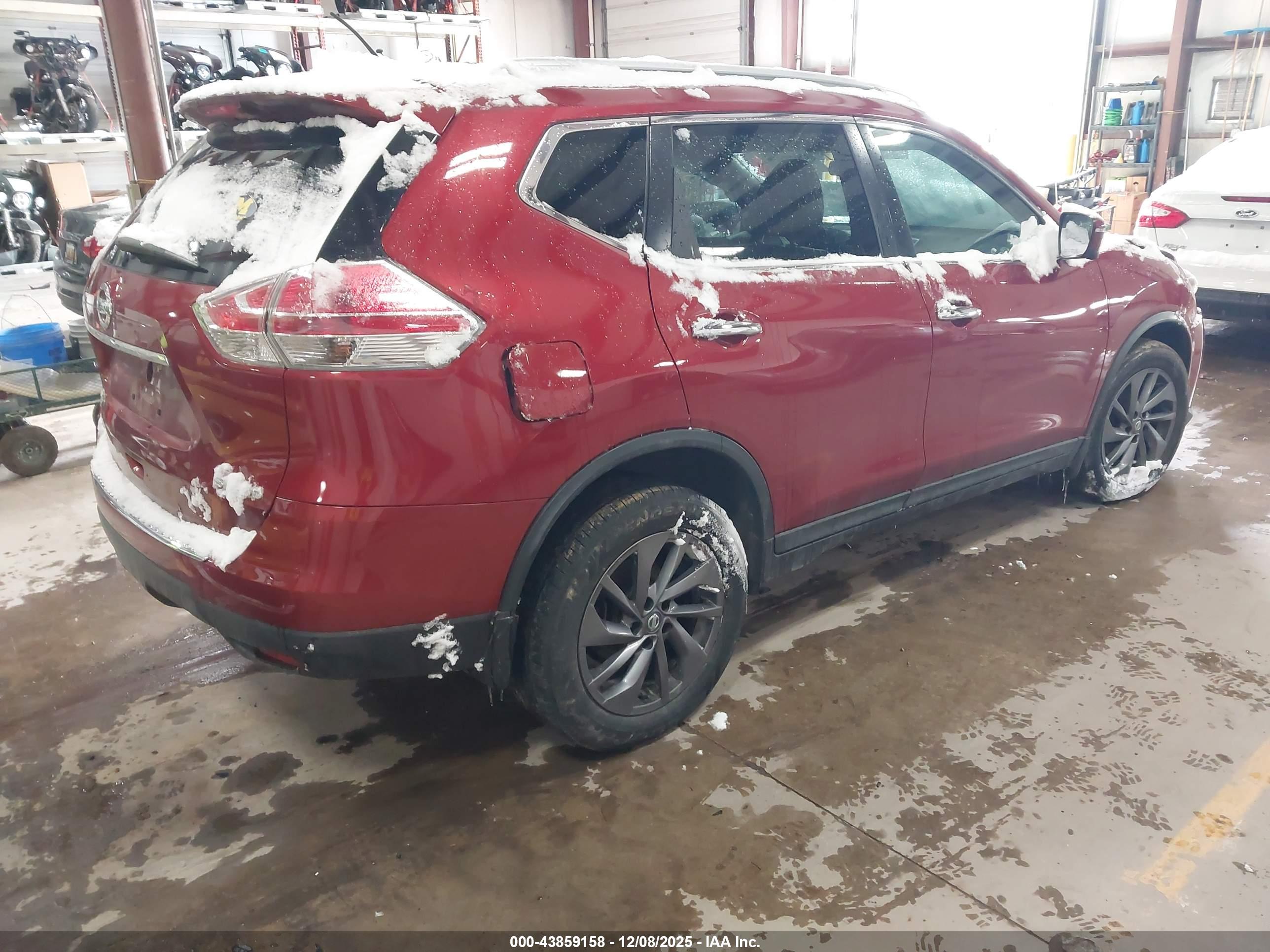 NISSAN ROGUE image 4