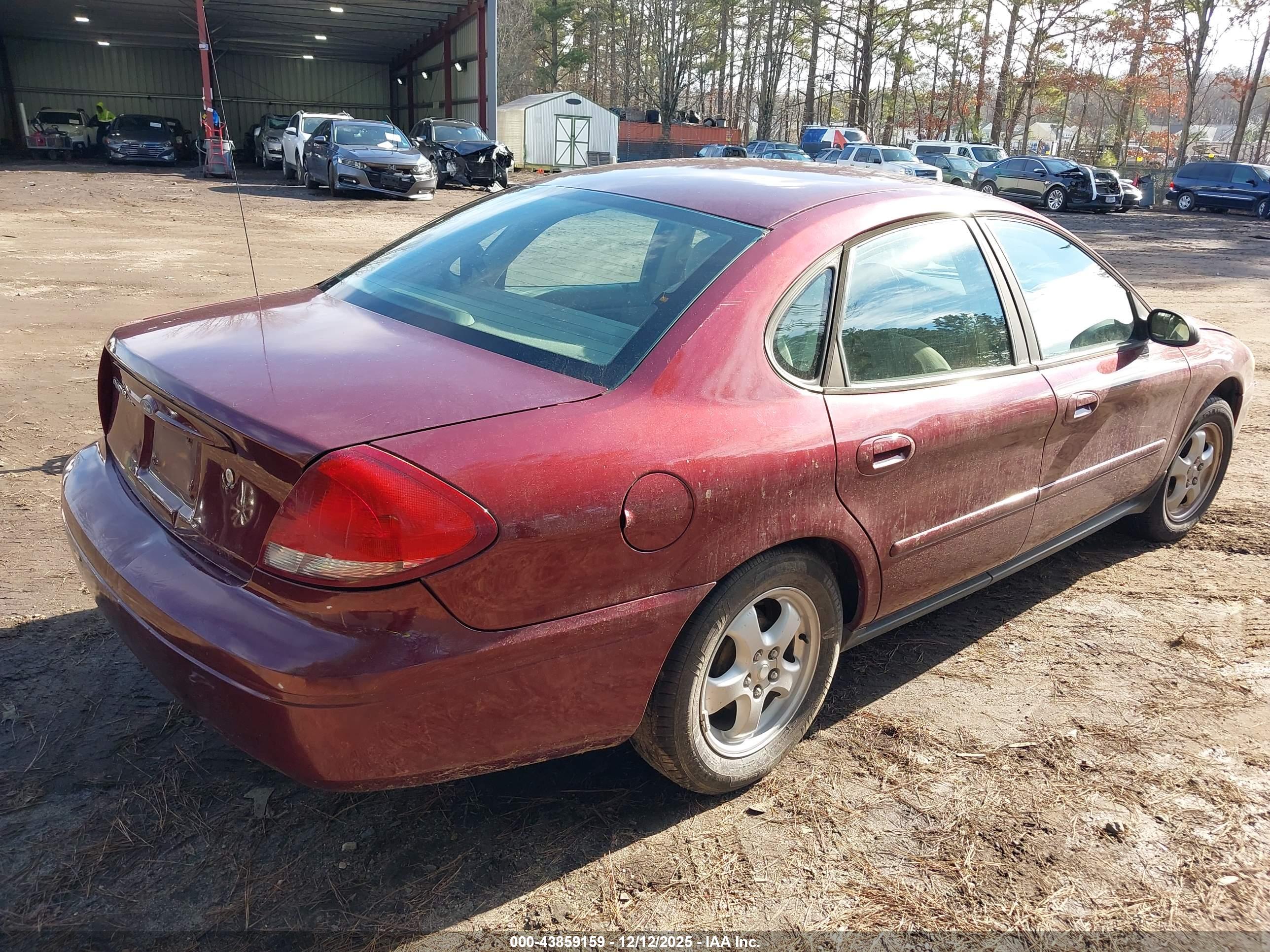 FORD TAURUS image 4