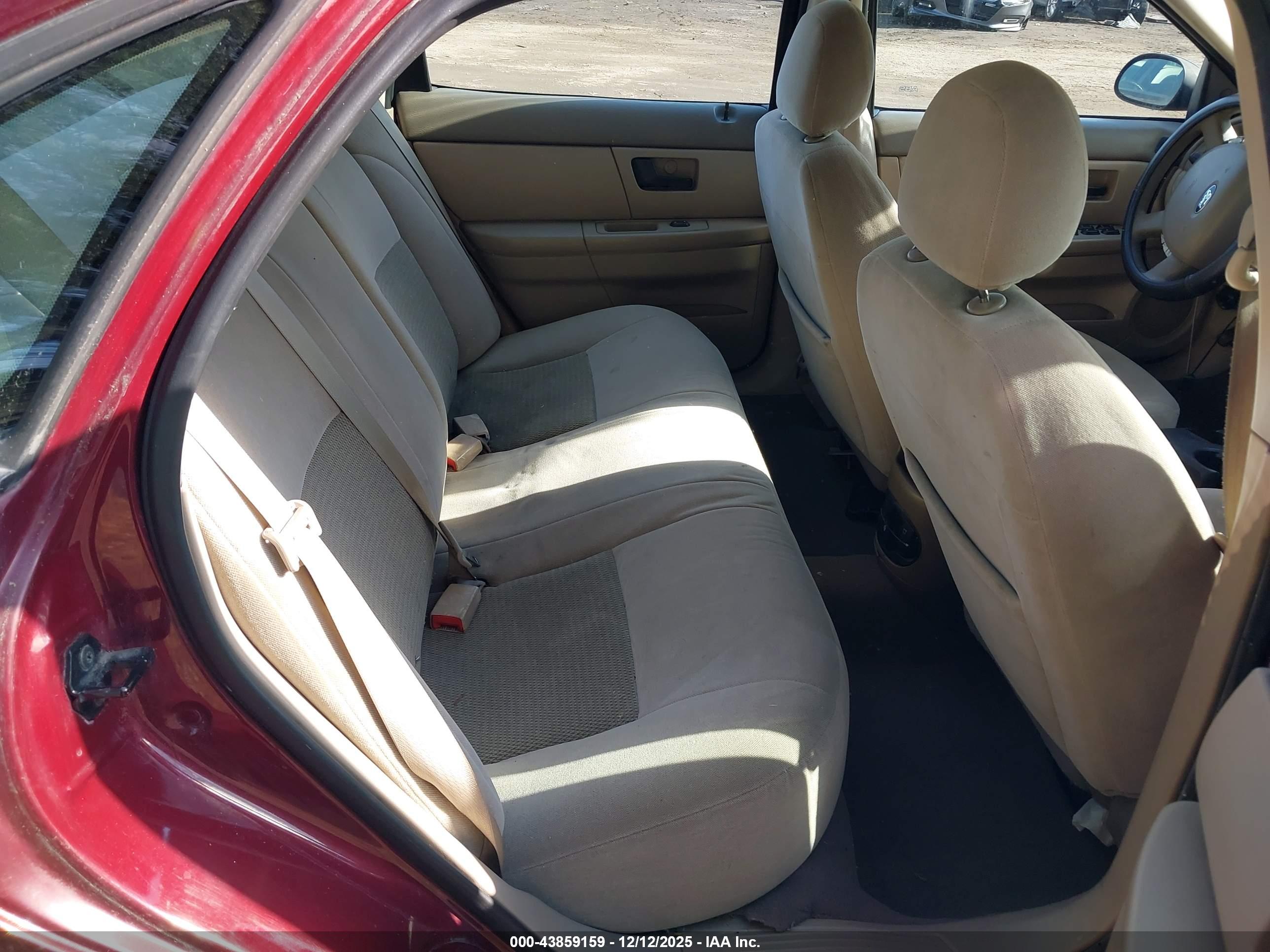 FORD TAURUS image 8