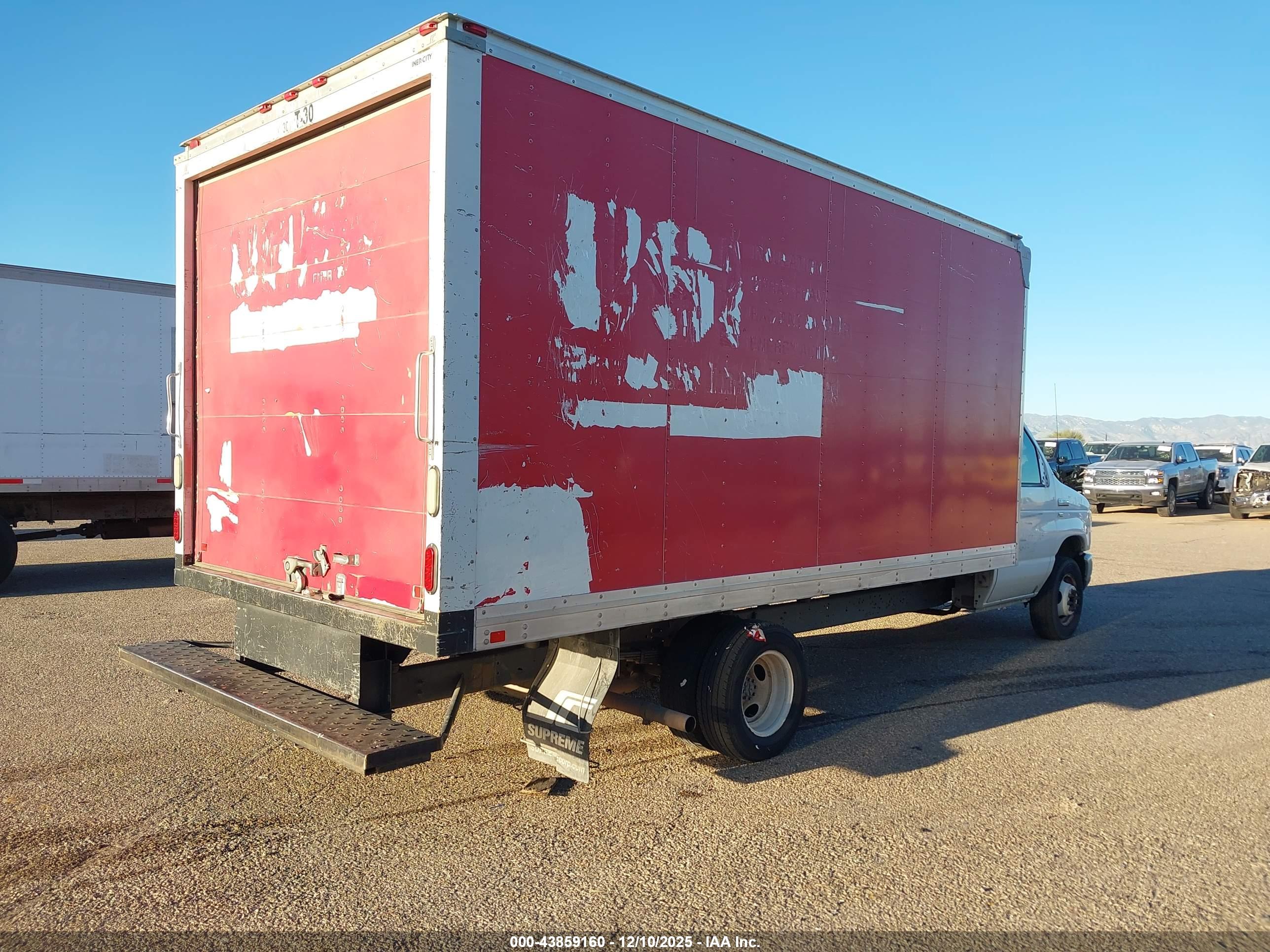 FORD E-350 image 4