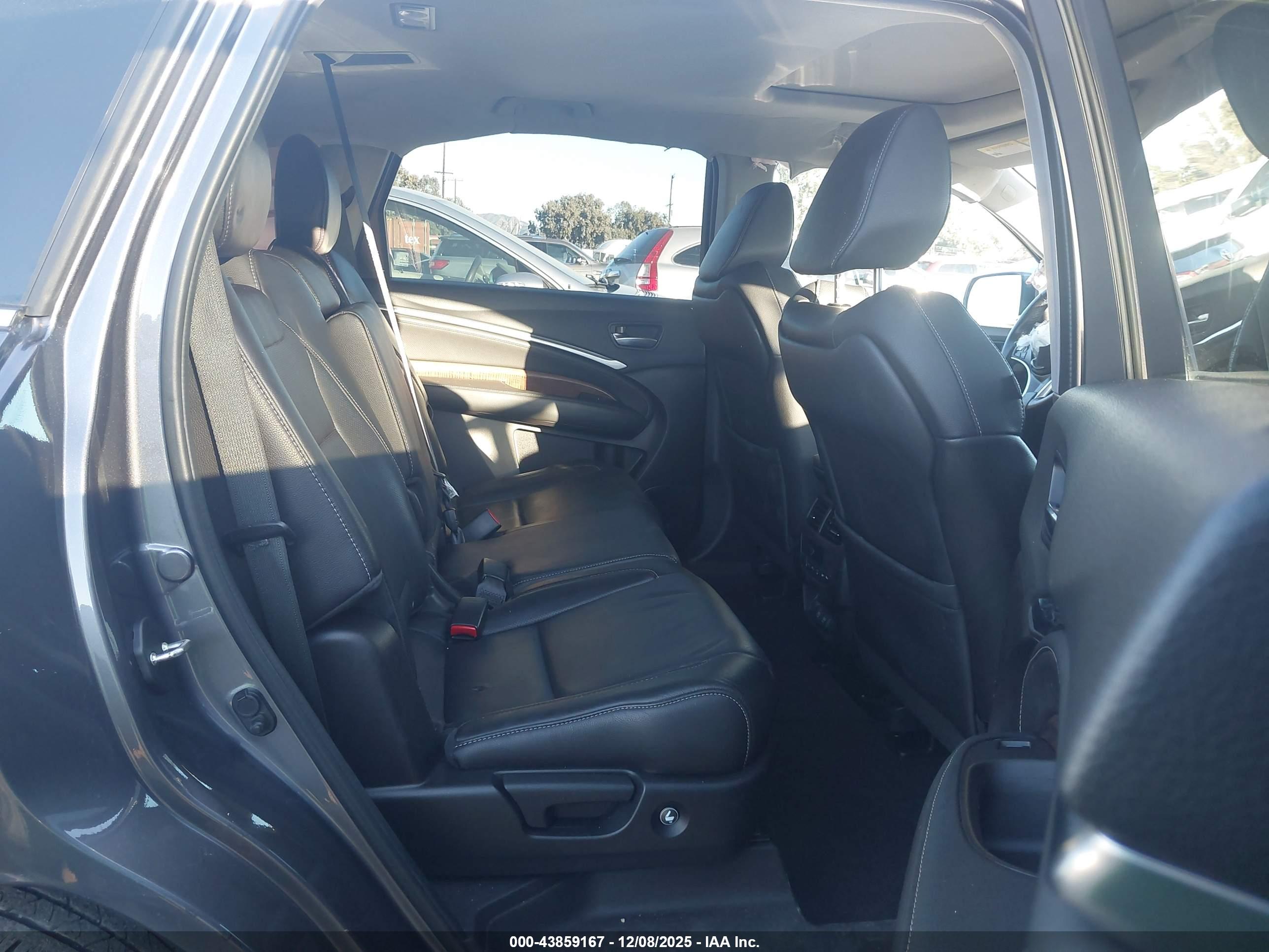 ACURA MDX image 8