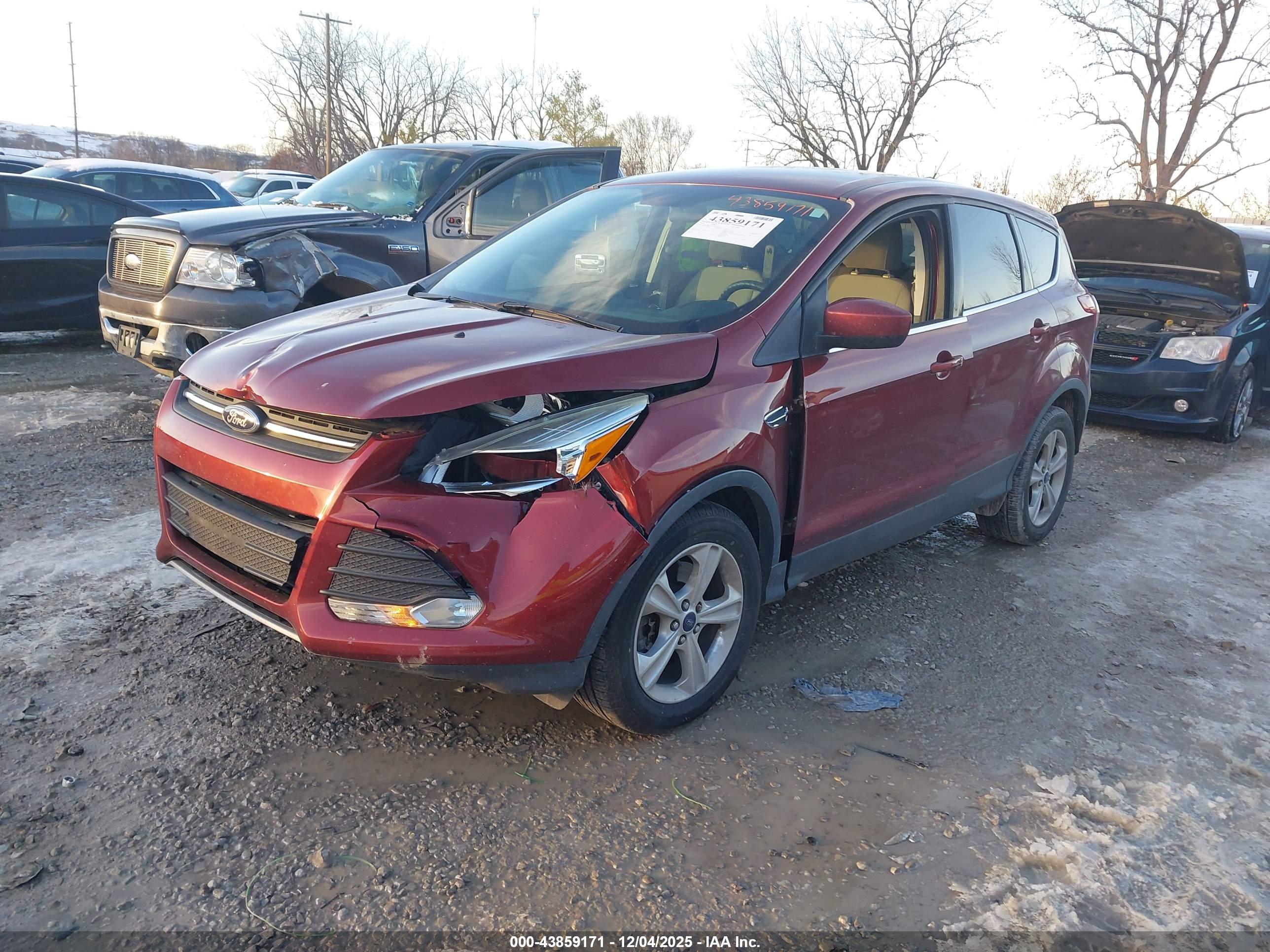 FORD ESCAPE image 2