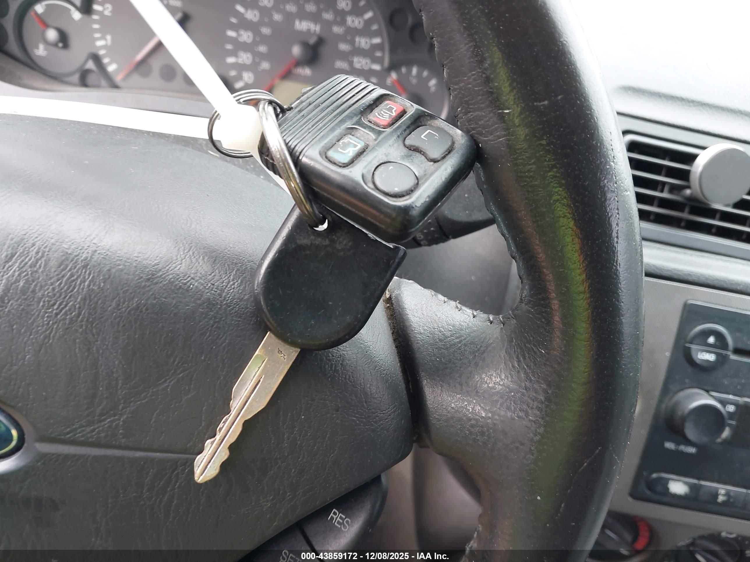 FORD FOCUS image 11