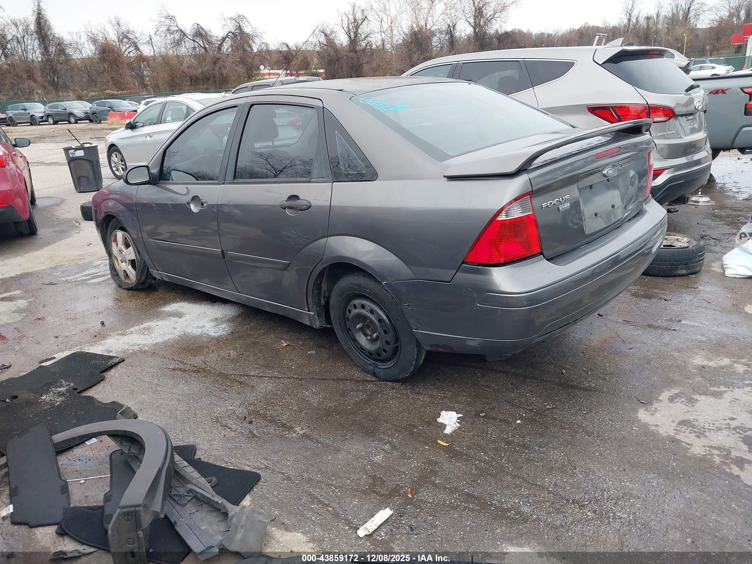 FORD FOCUS image 3