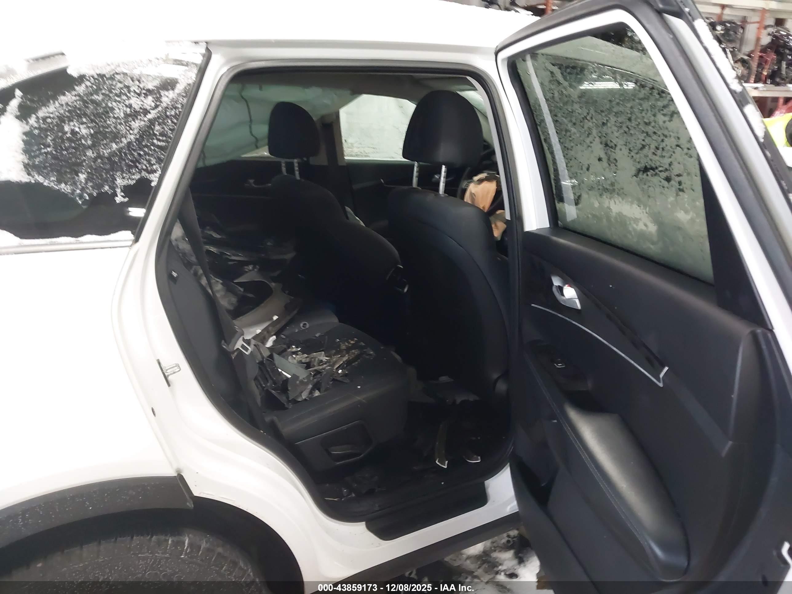 KIA SORENTO image 8