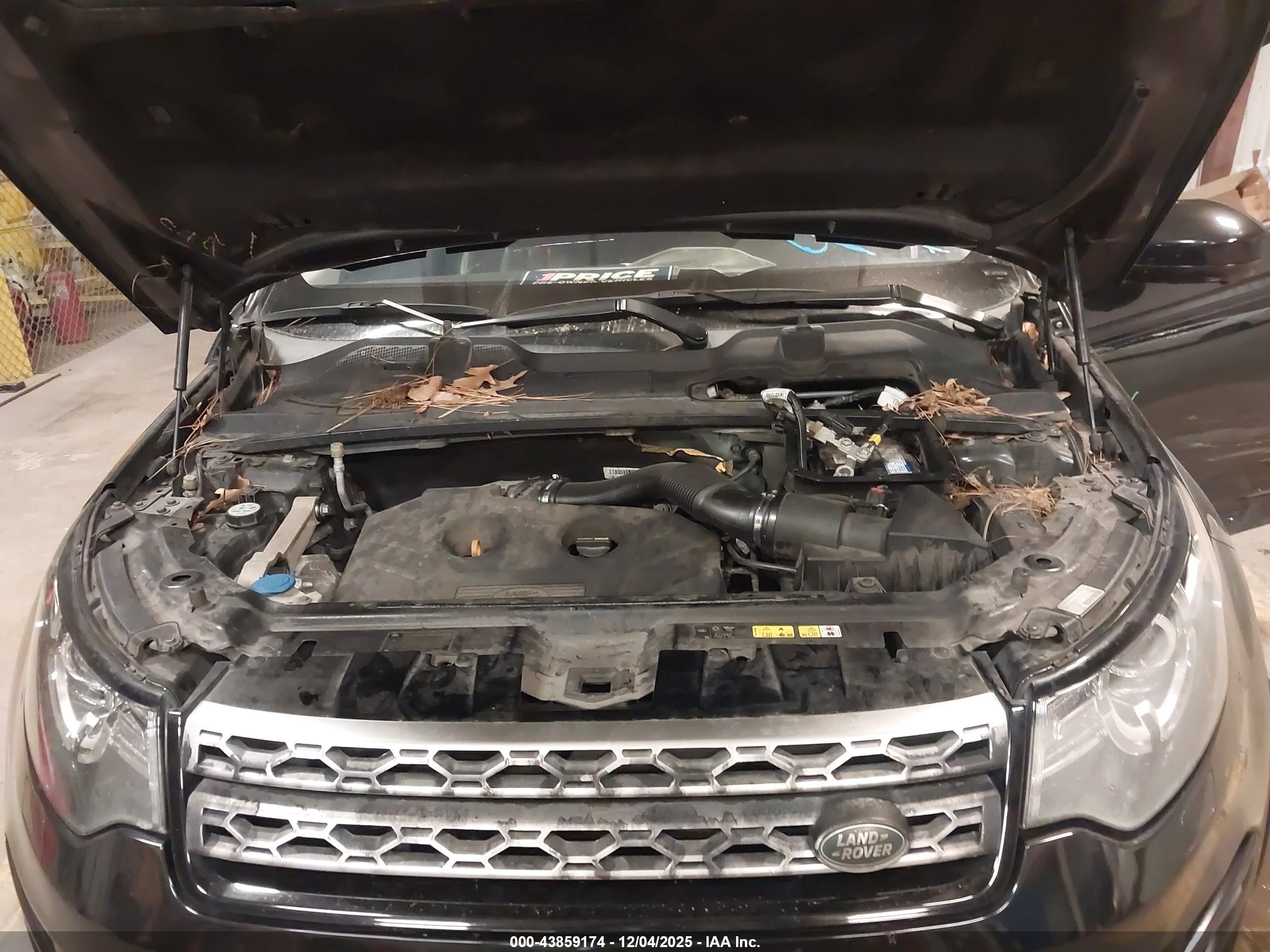 LAND ROVER image 10