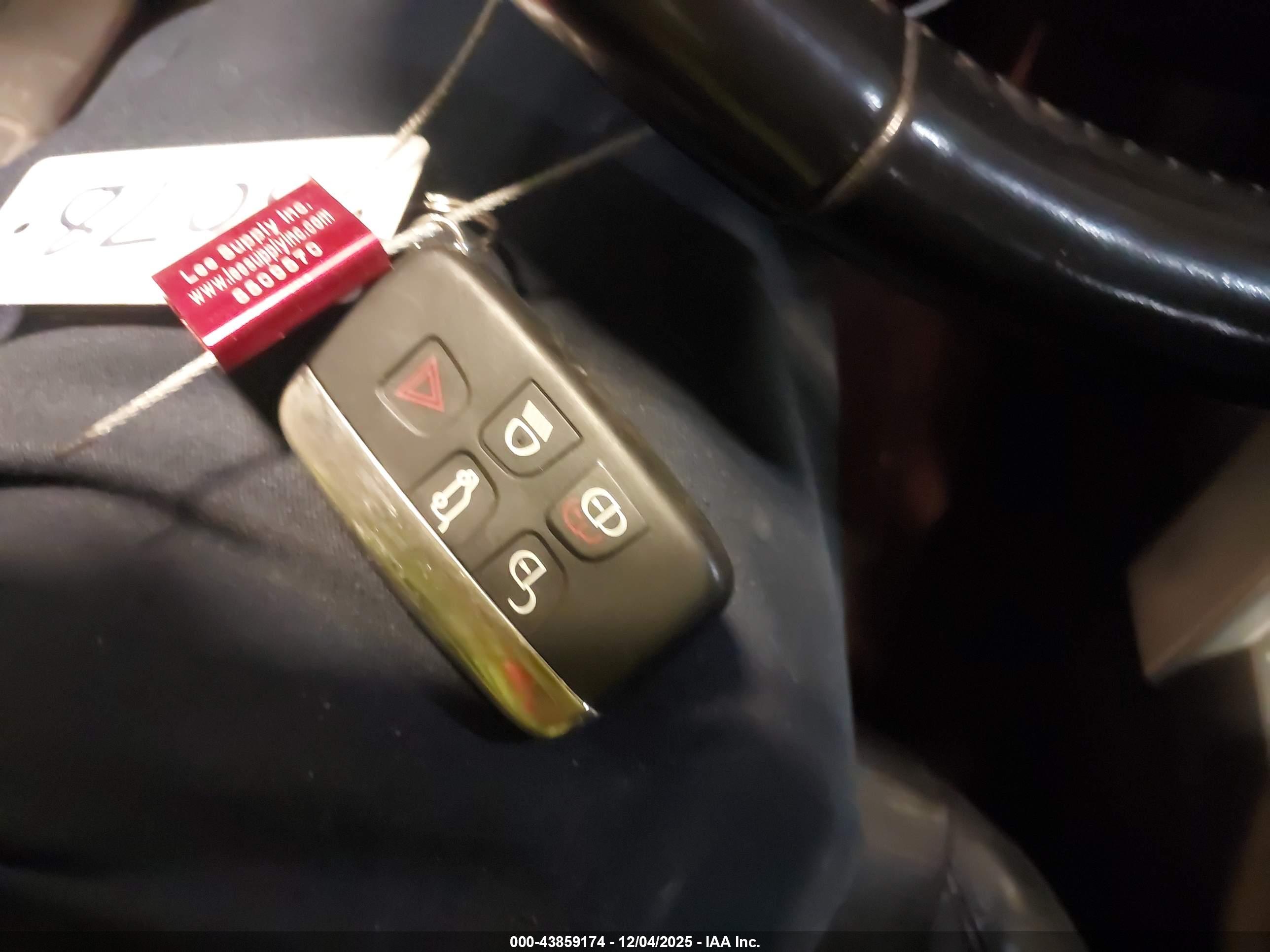 LAND ROVER image 11