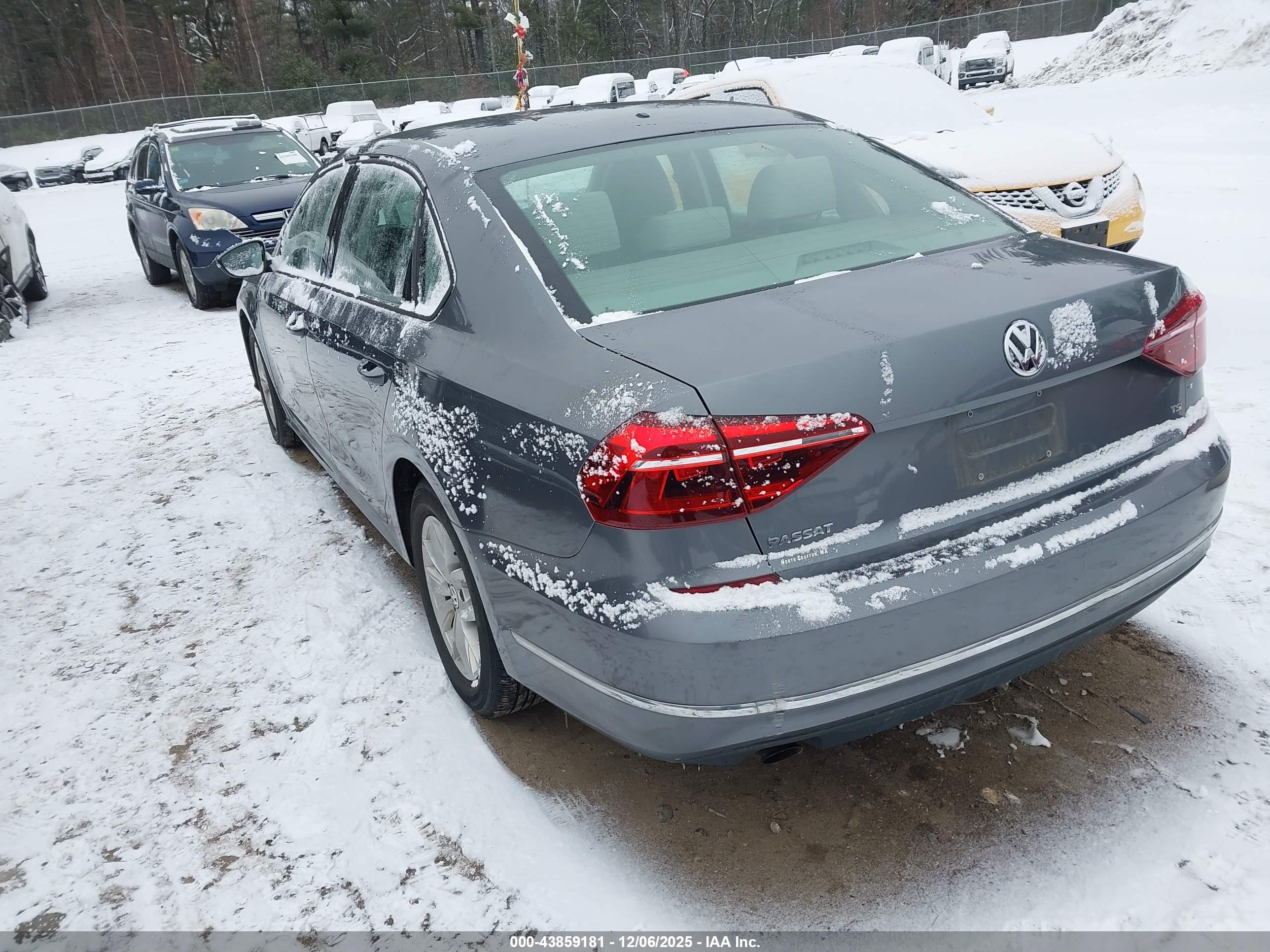 VOLKSWAGEN PASSAT image 3
