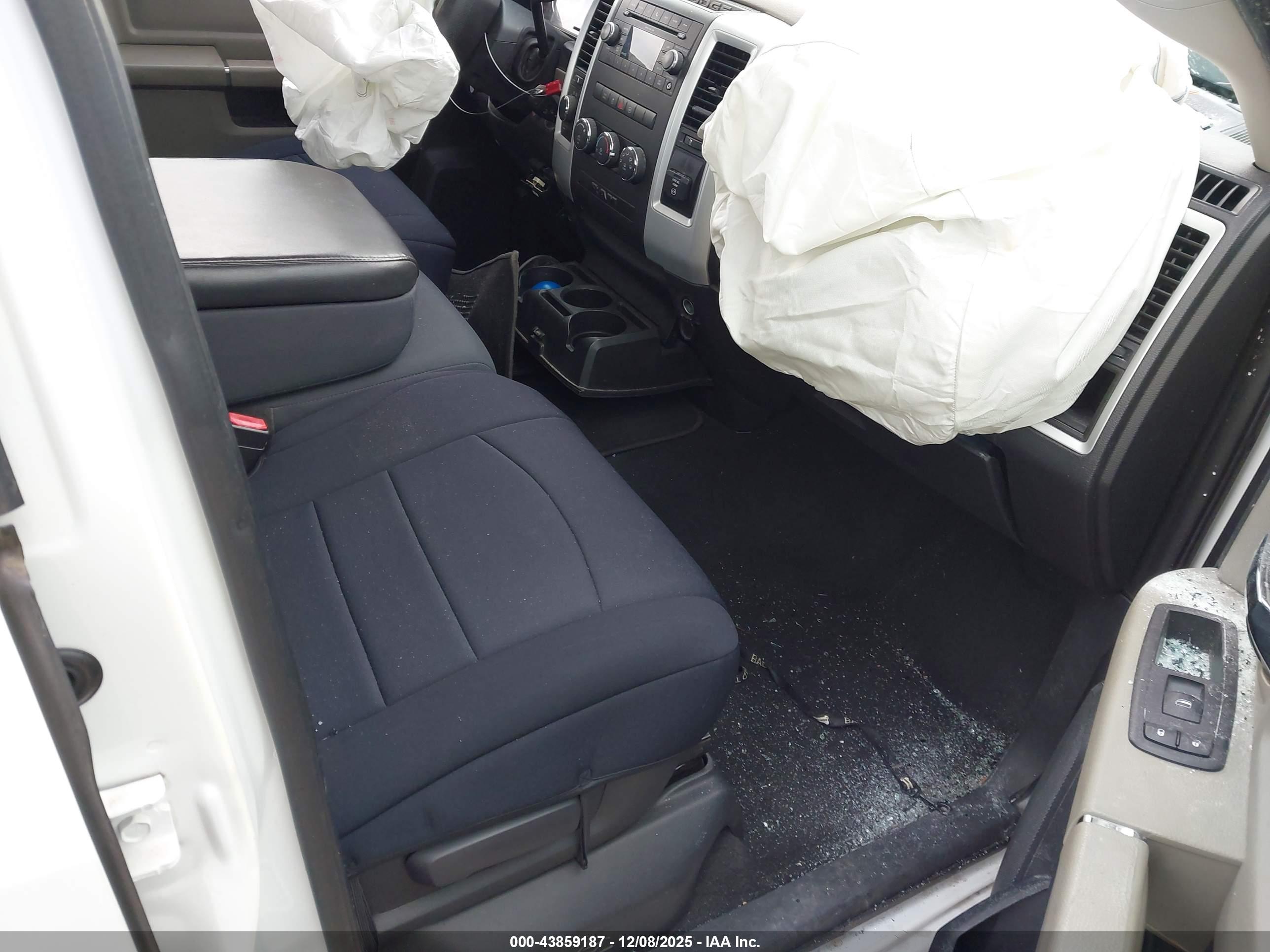 DODGE RAM image 5