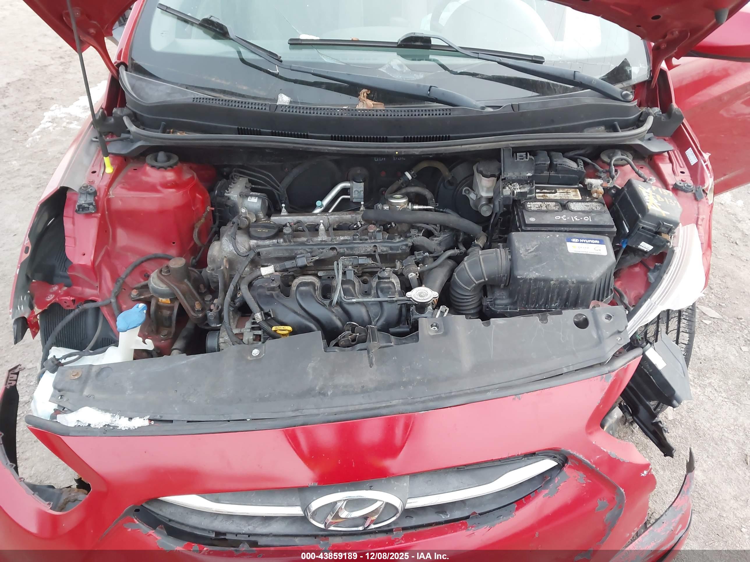 HYUNDAI ACCENT image 10