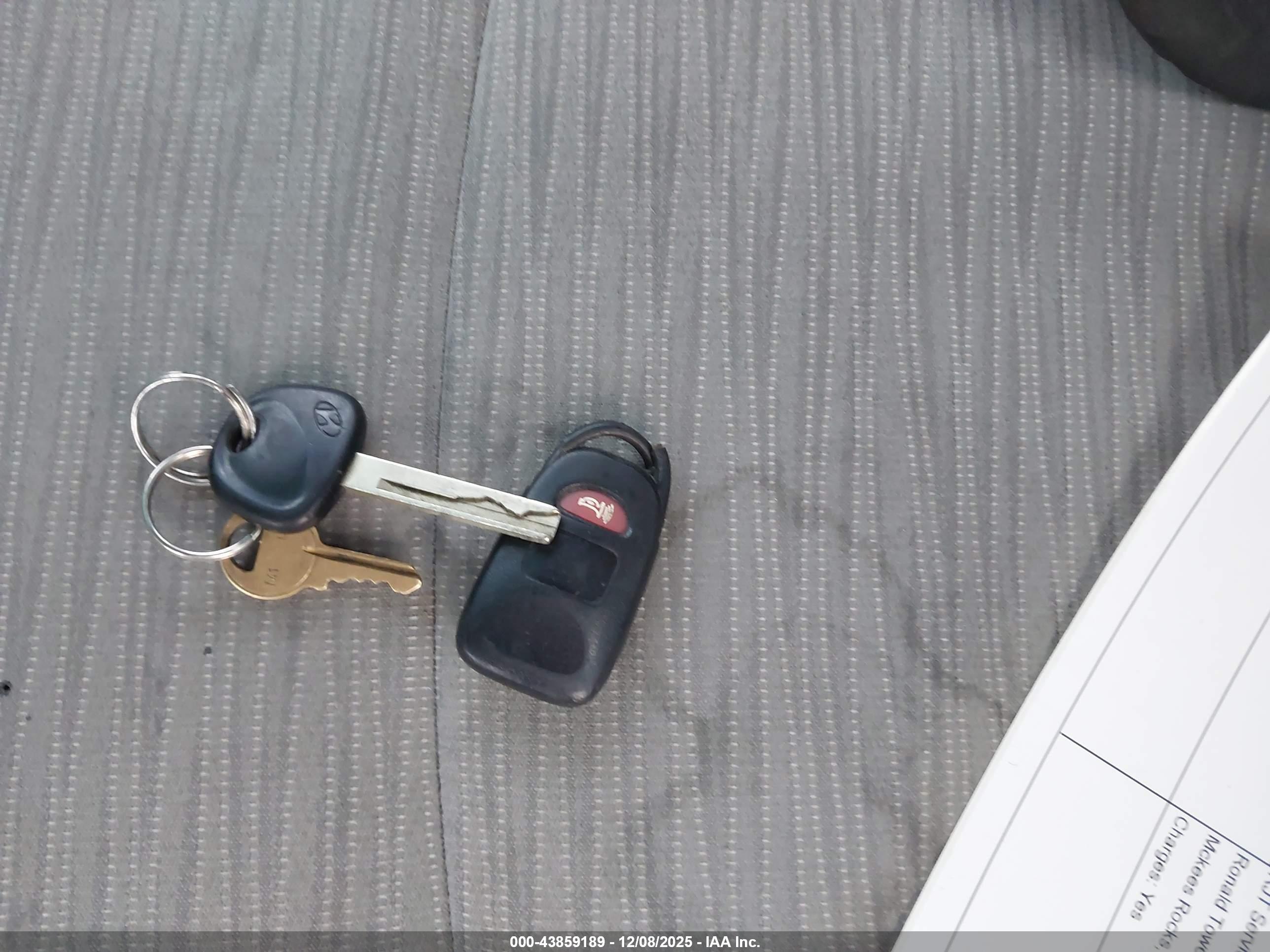 HYUNDAI ACCENT image 11
