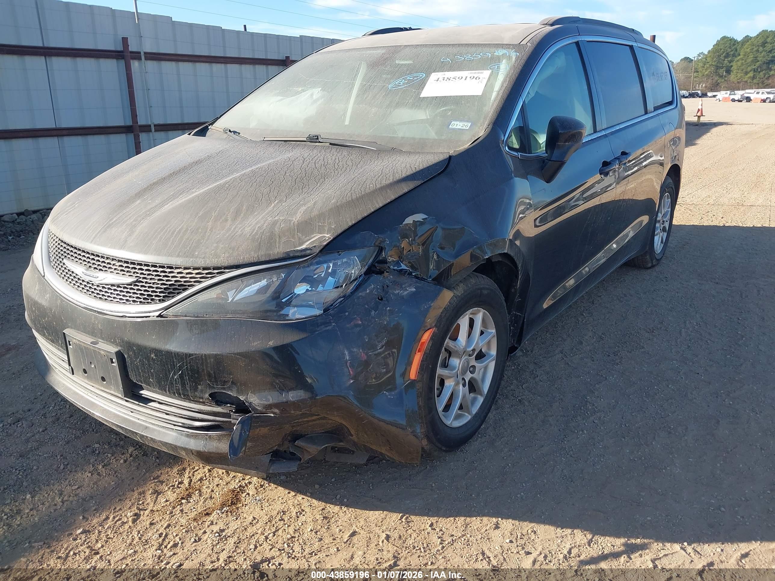 CHRYSLER VOYAGER image 6