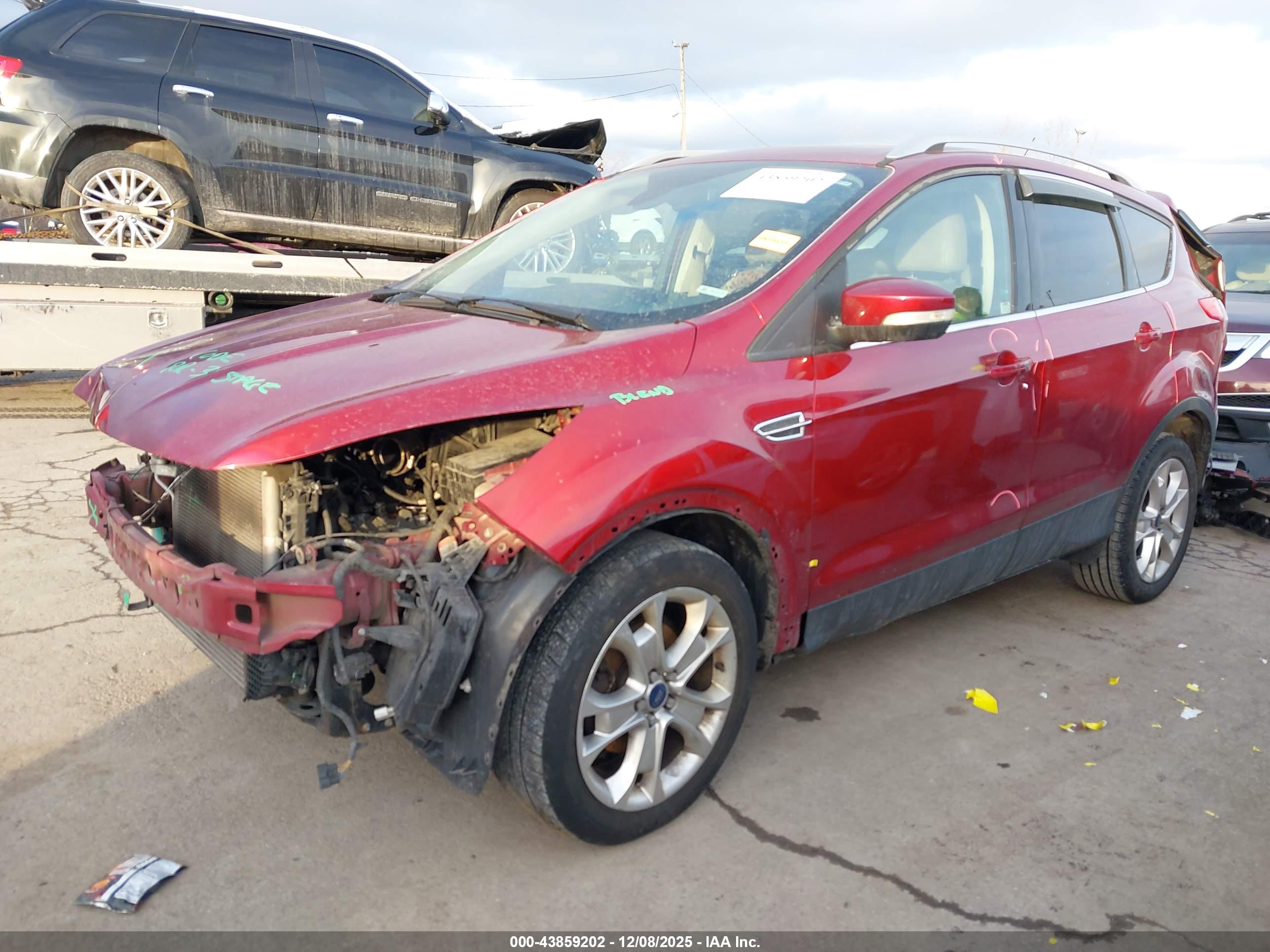 FORD ESCAPE image 2