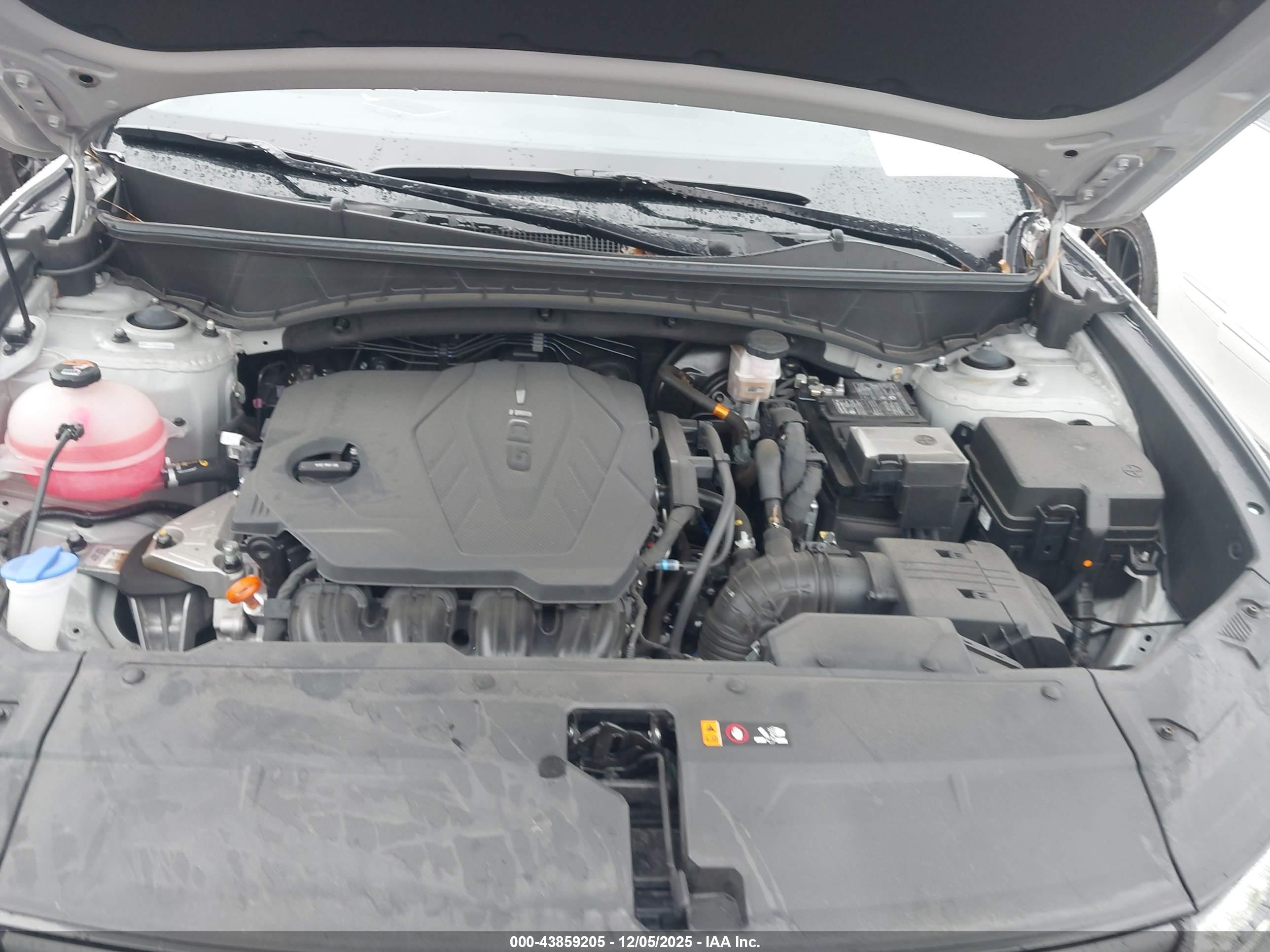 HYUNDAI TUCSON image 10