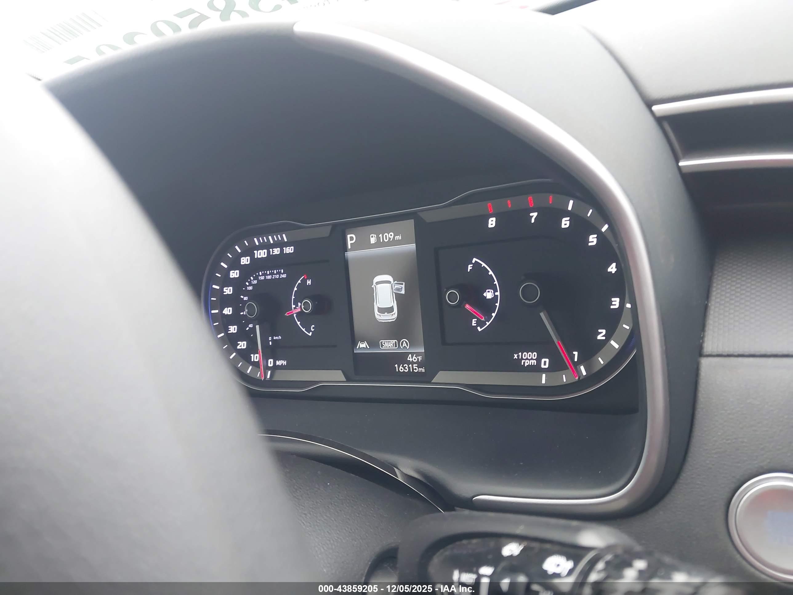 HYUNDAI TUCSON image 7