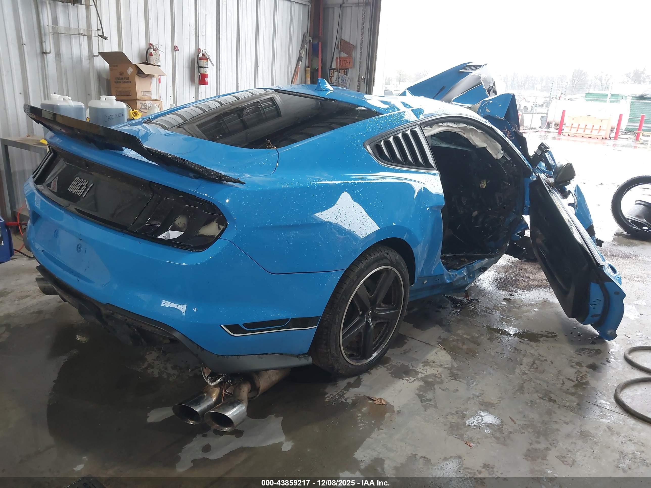 FORD MUSTANG image 4