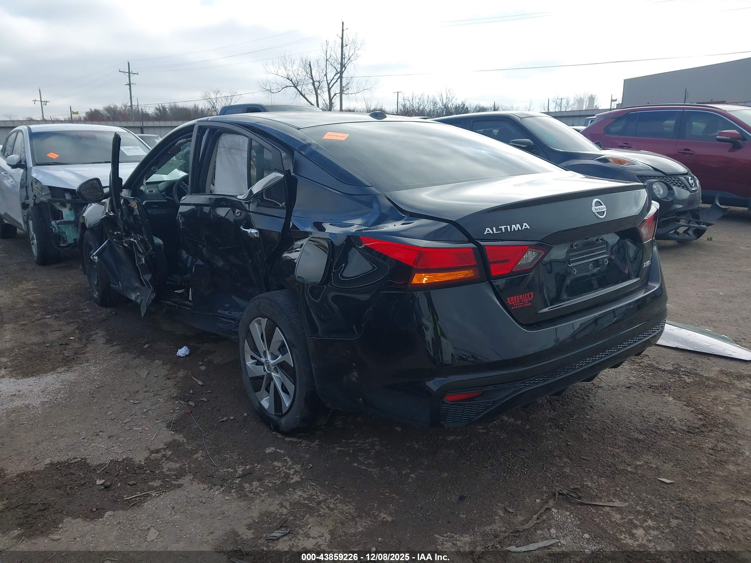 NISSAN ALTIMA image 3