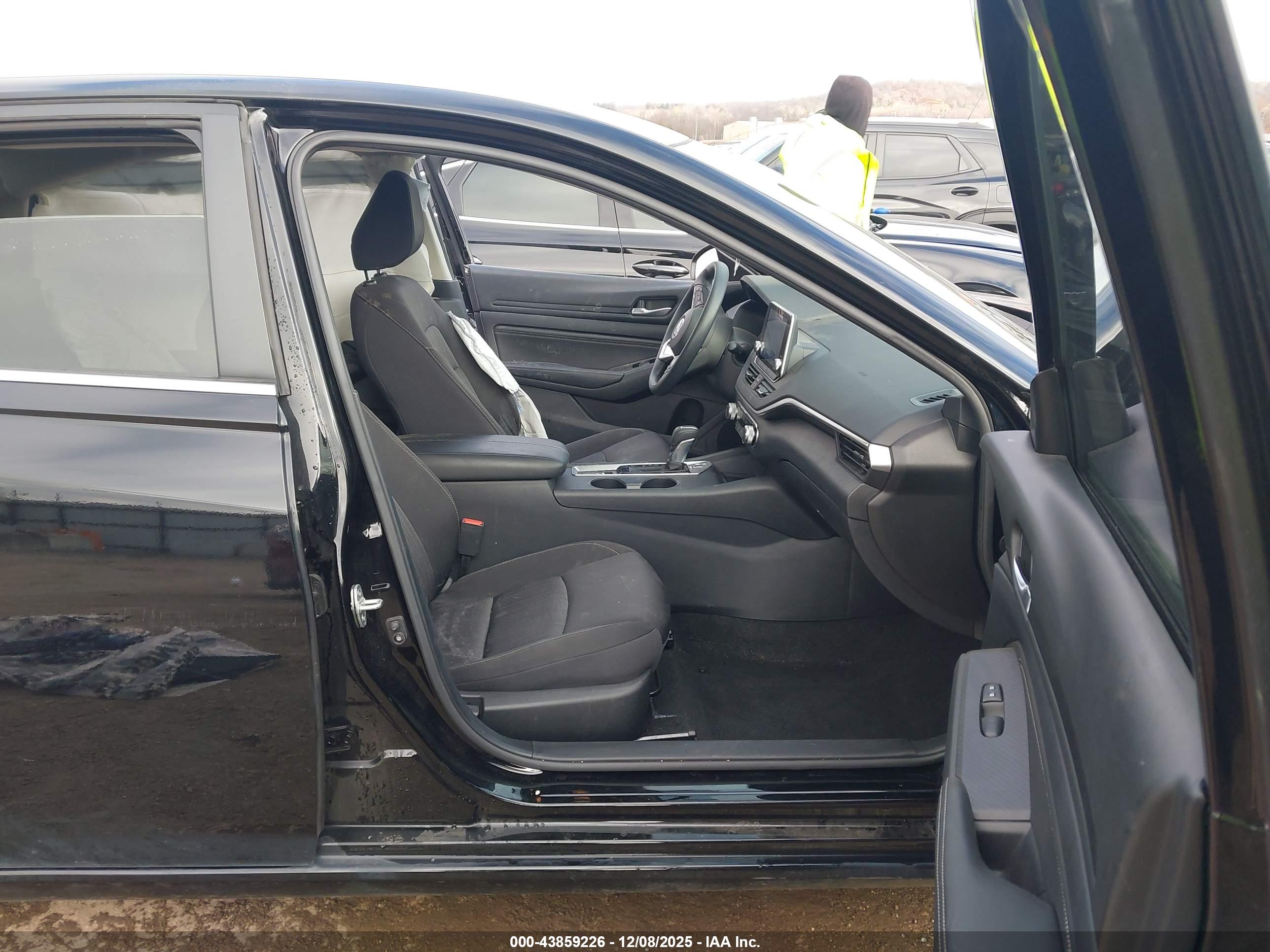 NISSAN ALTIMA image 5