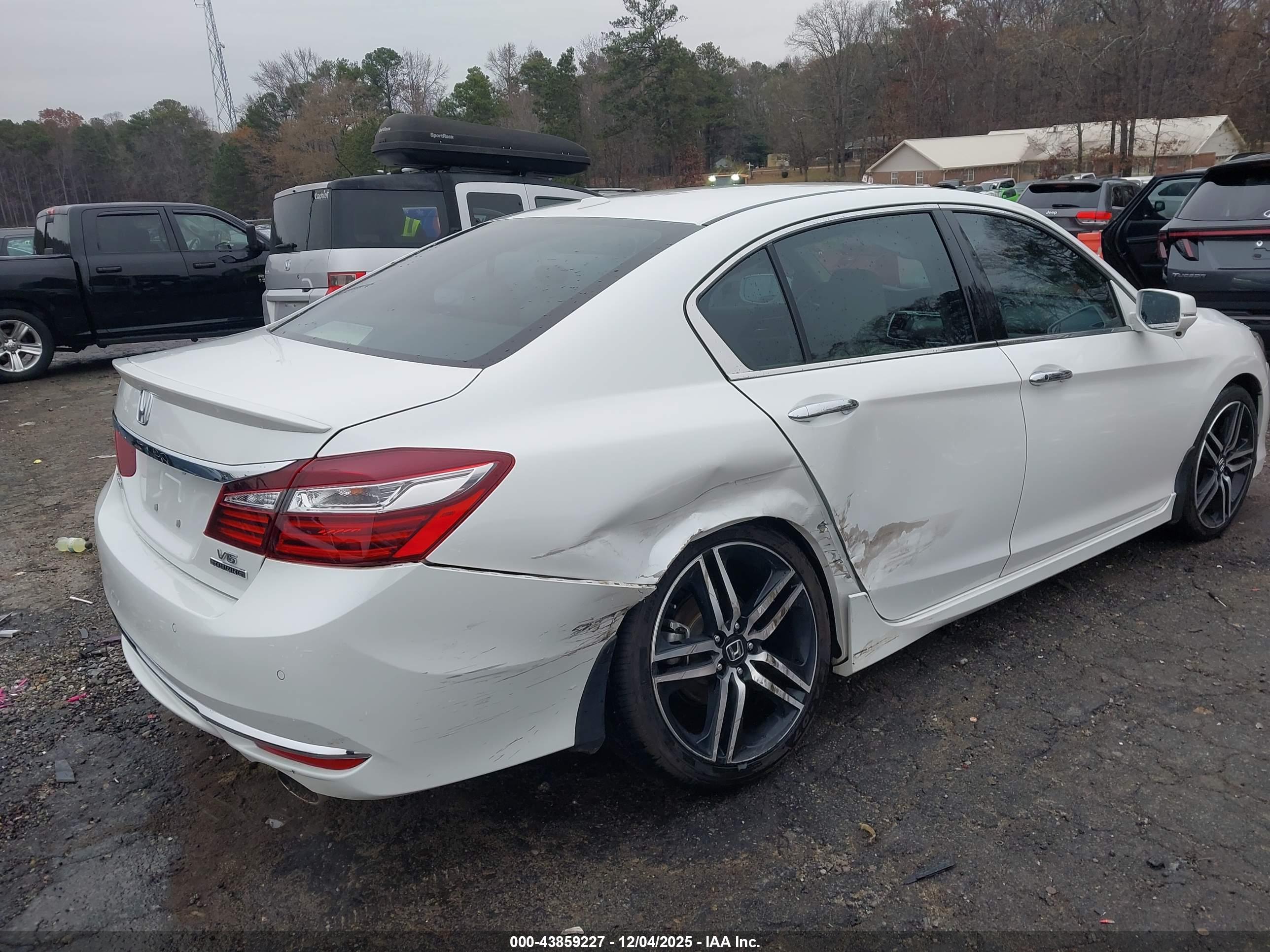 HONDA ACCORD image 6