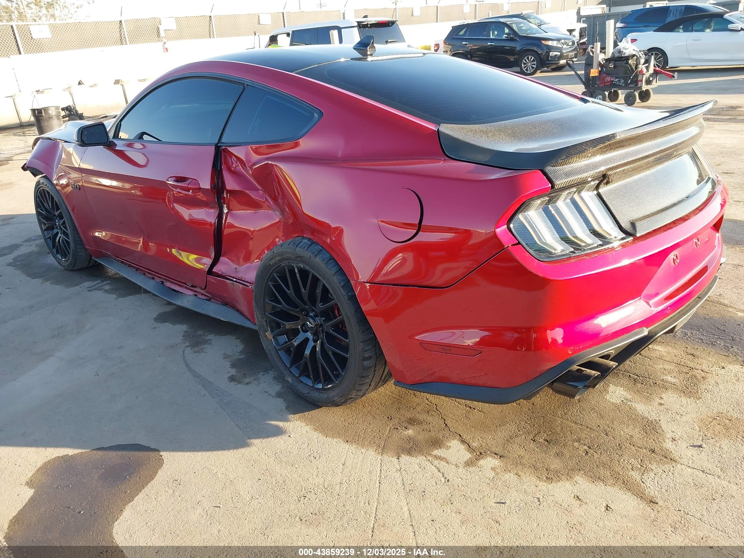 FORD MUSTANG image 3