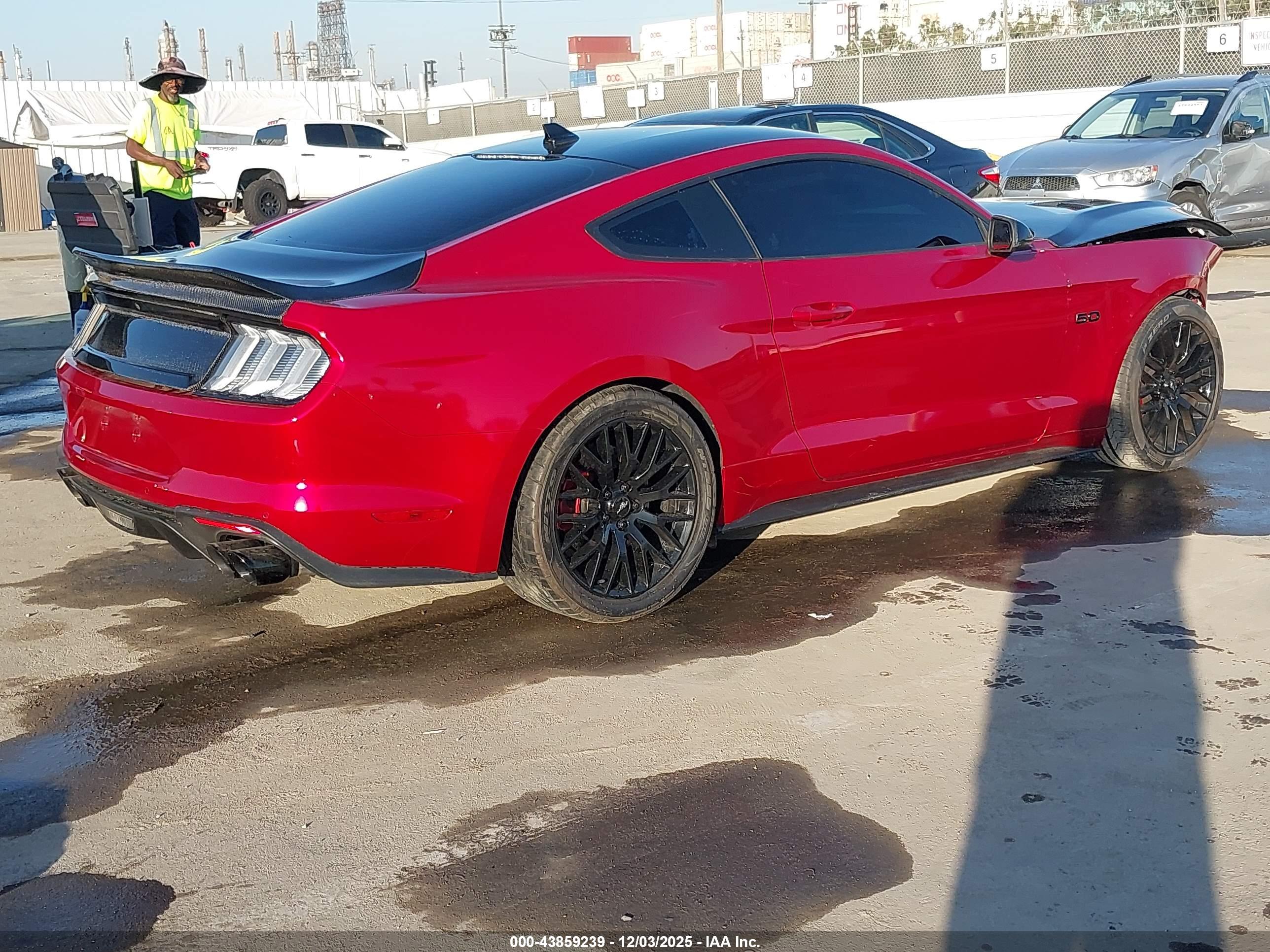 FORD MUSTANG image 4