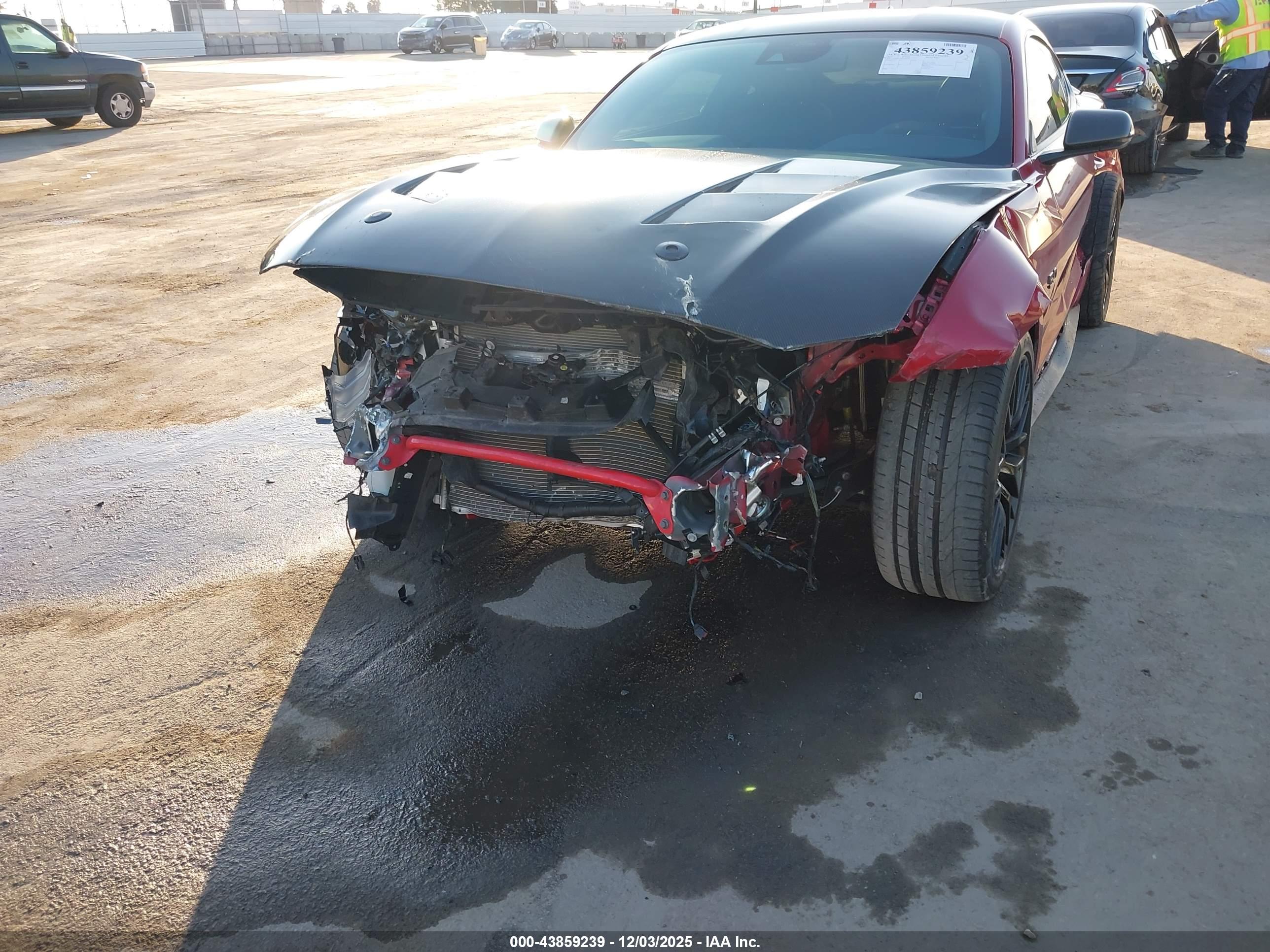 FORD MUSTANG image 6