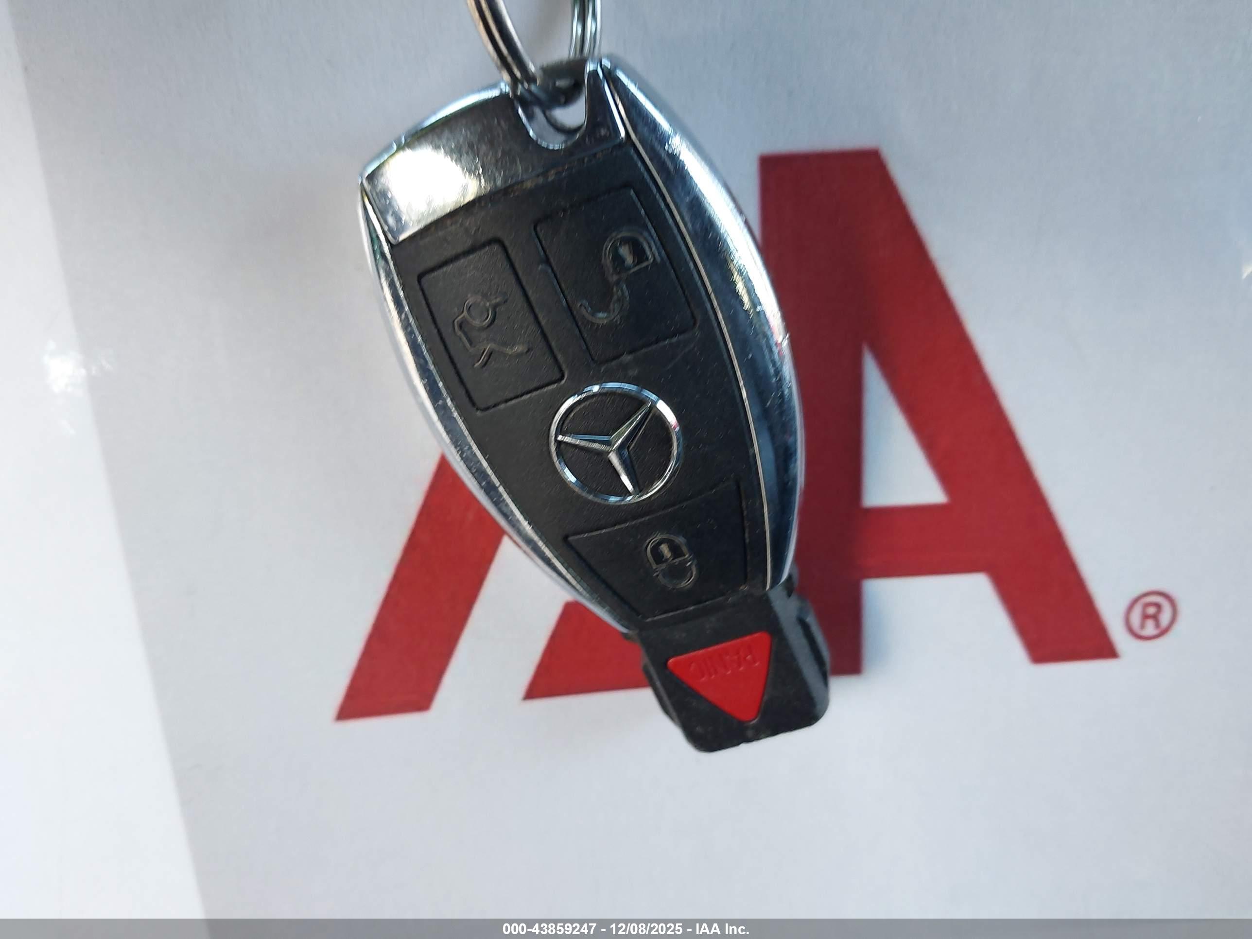 MERCEDES-BENZ CLA image 11