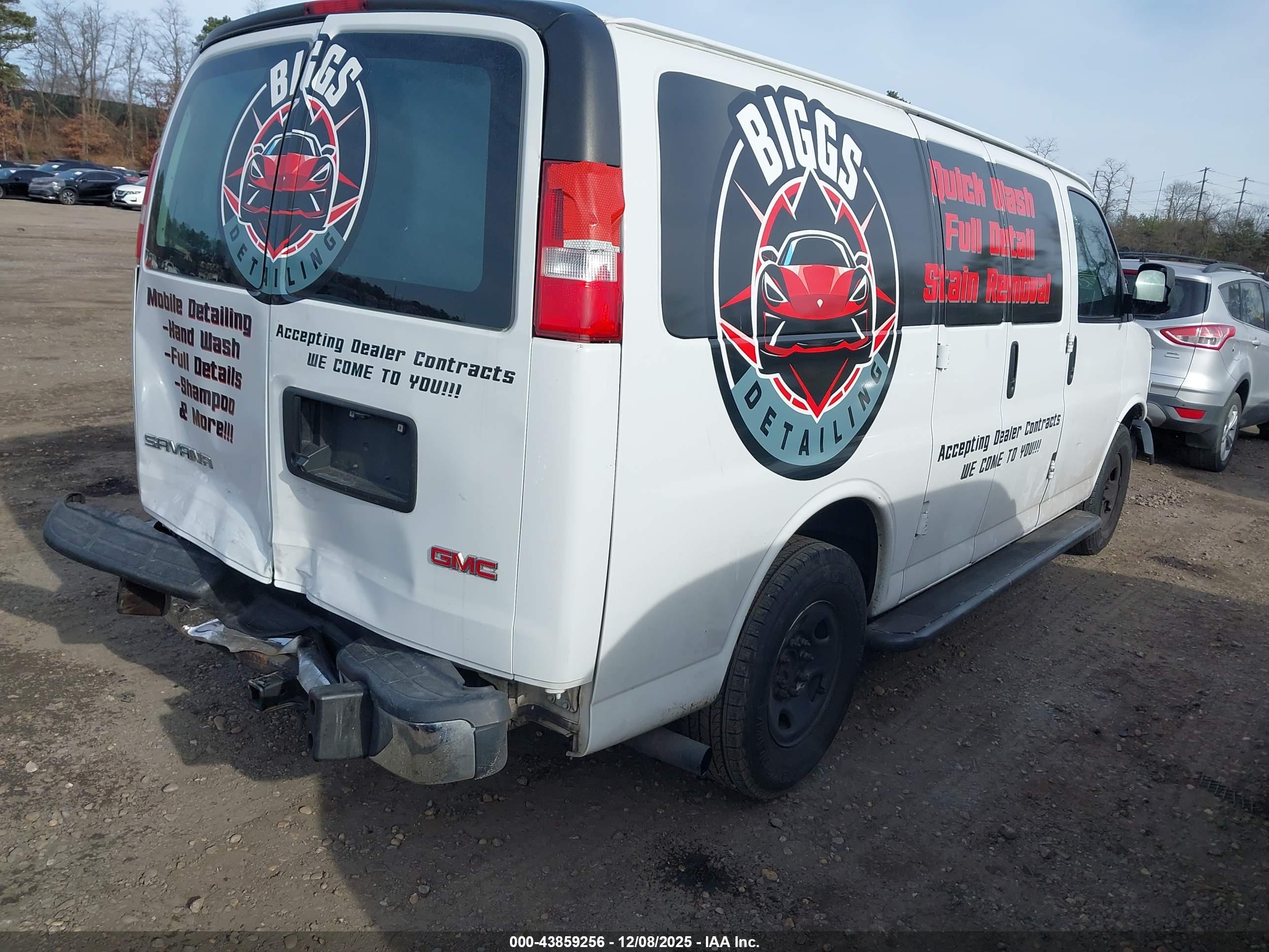 GMC SAVANA image 4