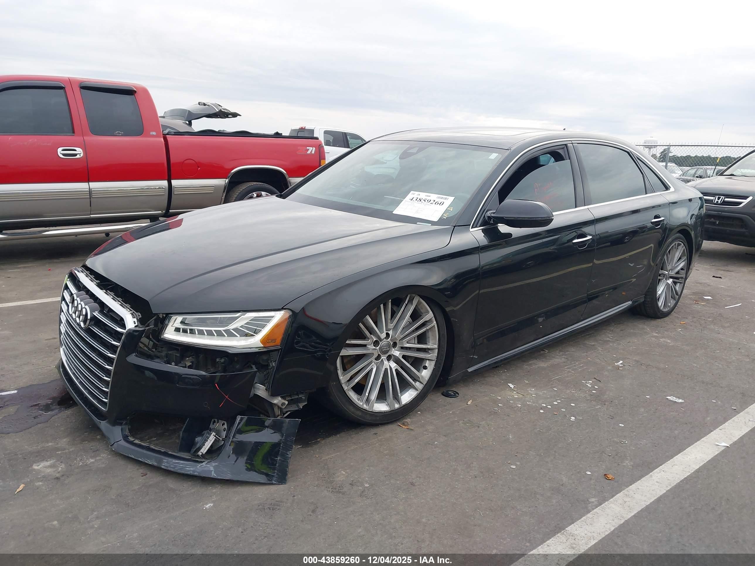 AUDI A8 image 2