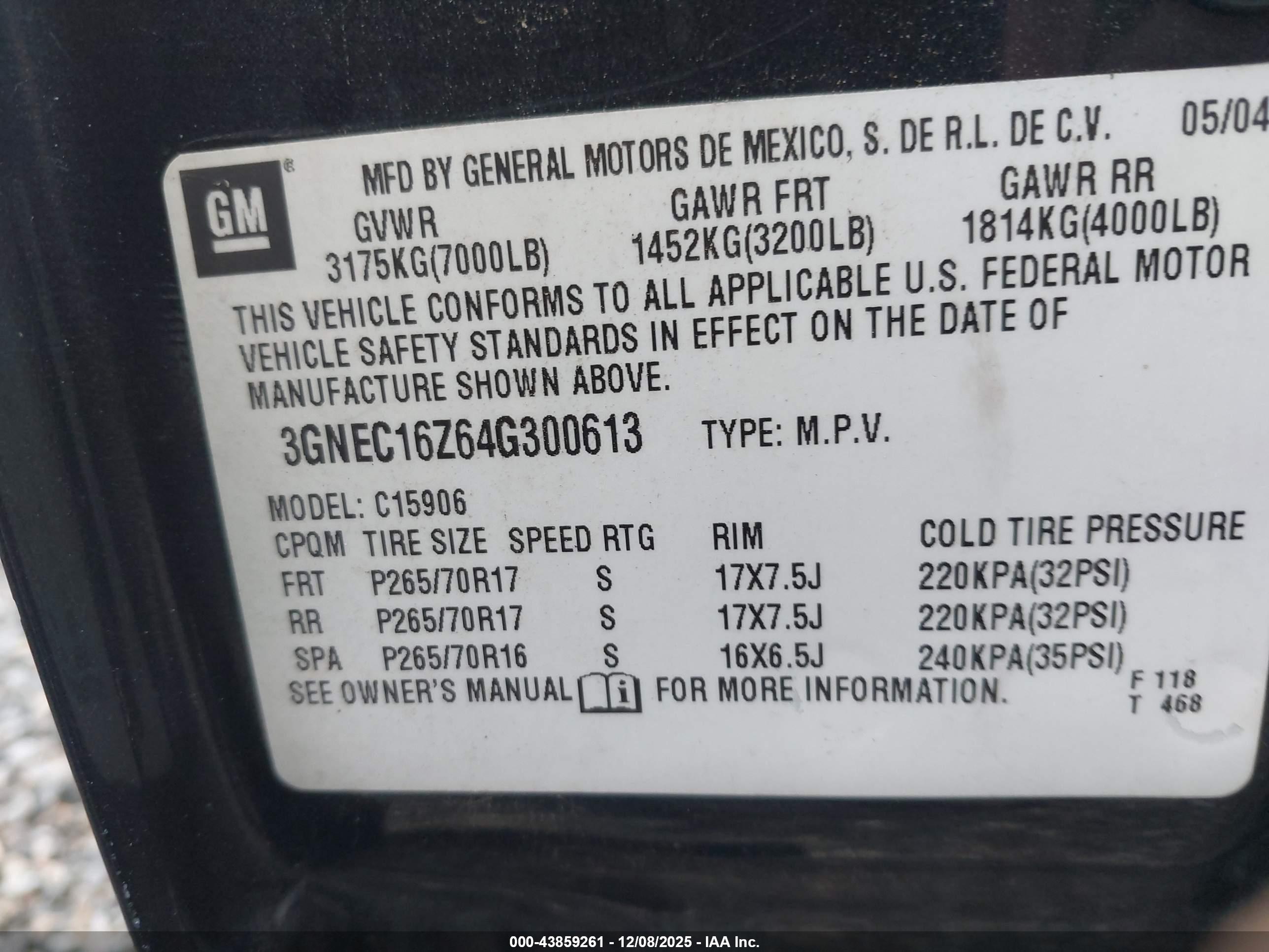 CHEVROLET SUBURBAN image 9