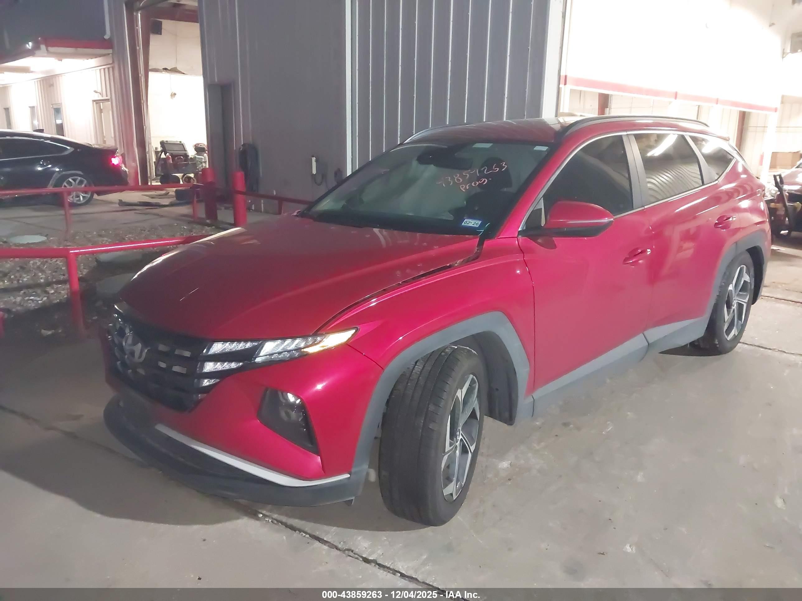 HYUNDAI TUCSON image 2