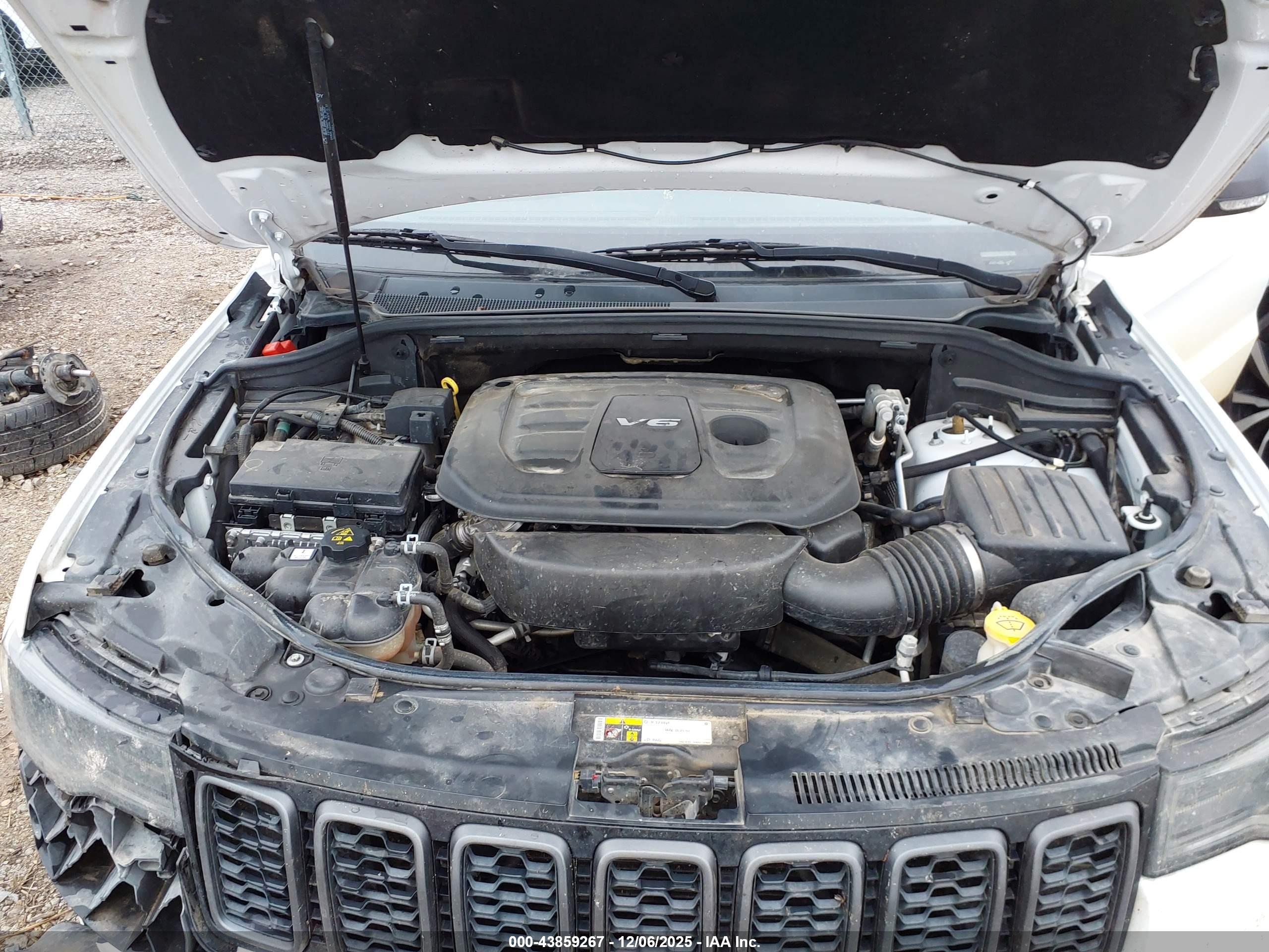 JEEP GRAND image 10