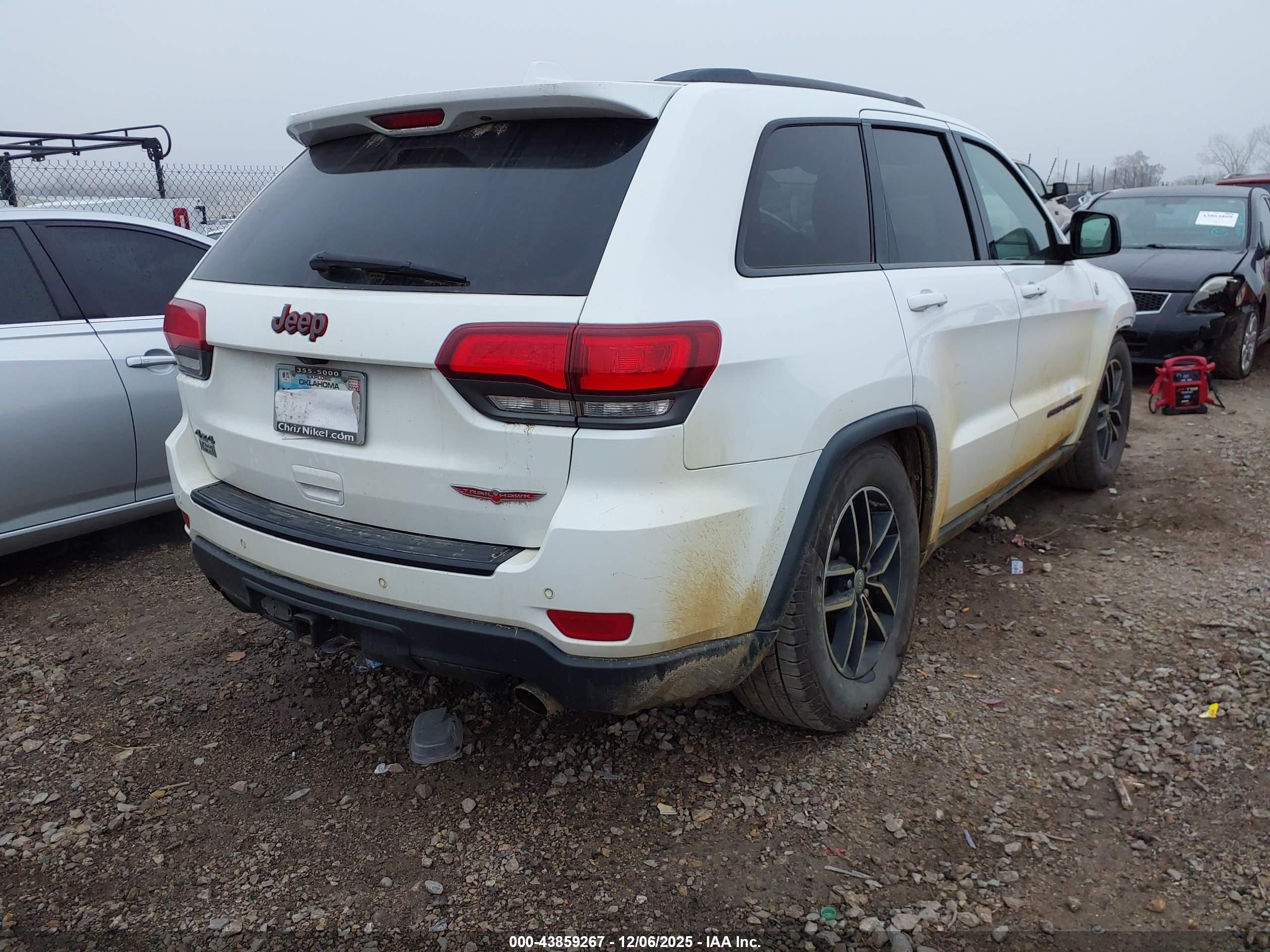 JEEP GRAND image 4