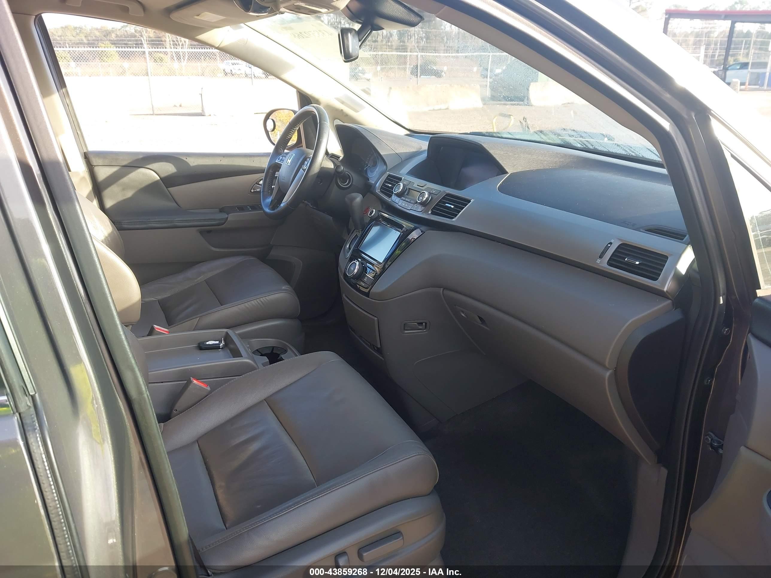 HONDA ODYSSEY image 5