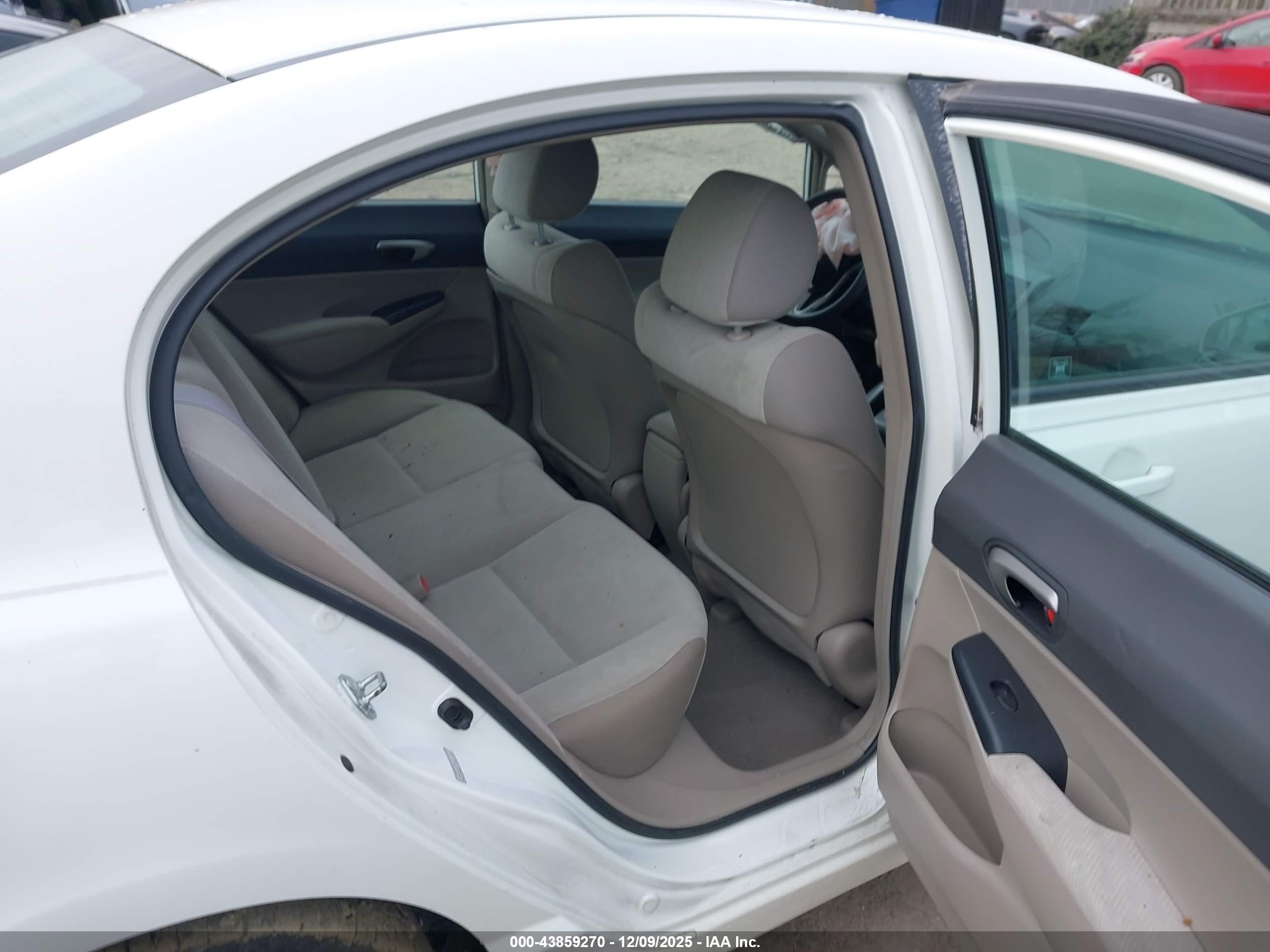 HONDA CIVIC image 8