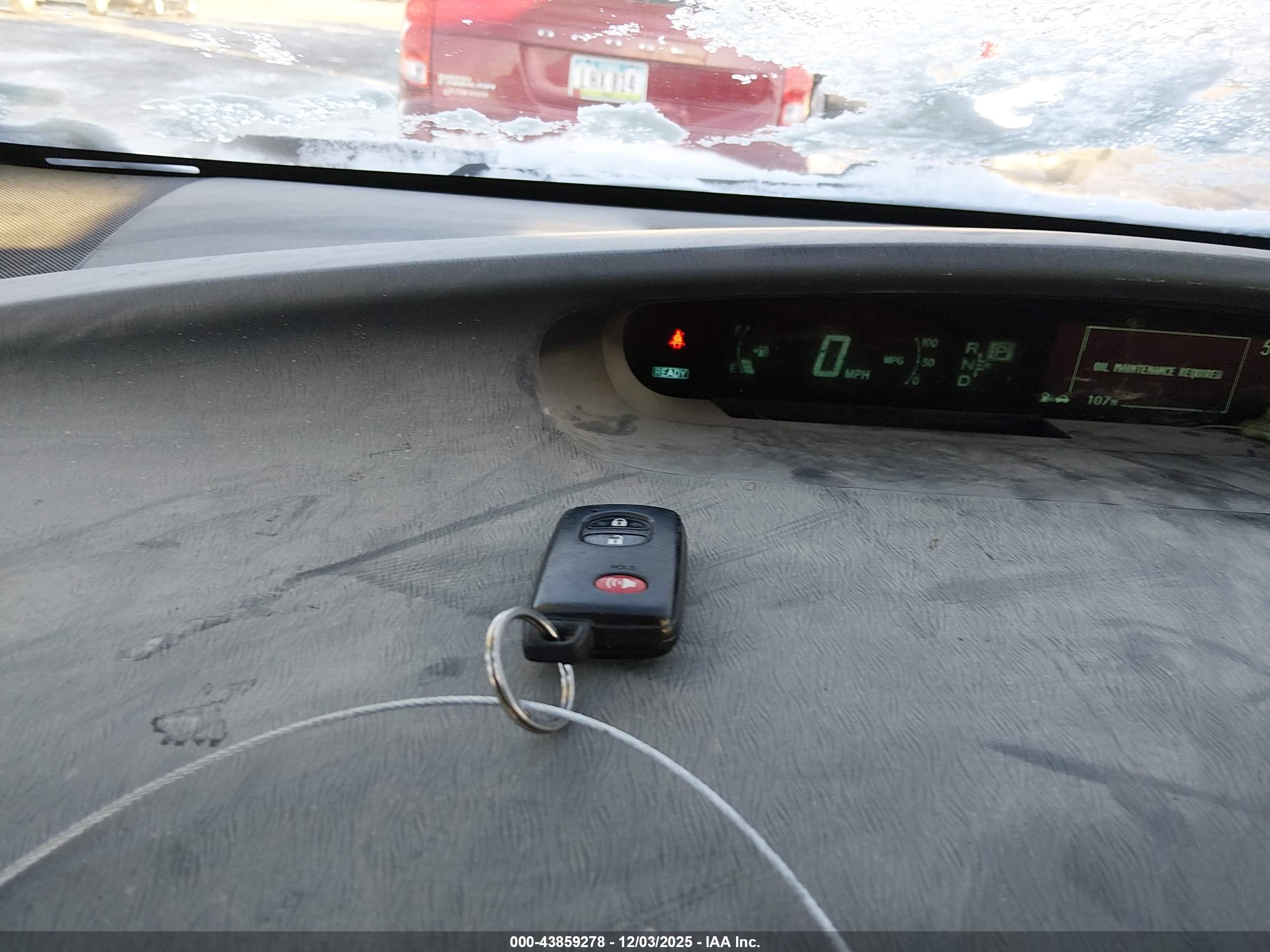 TOYOTA PRIUS image 11